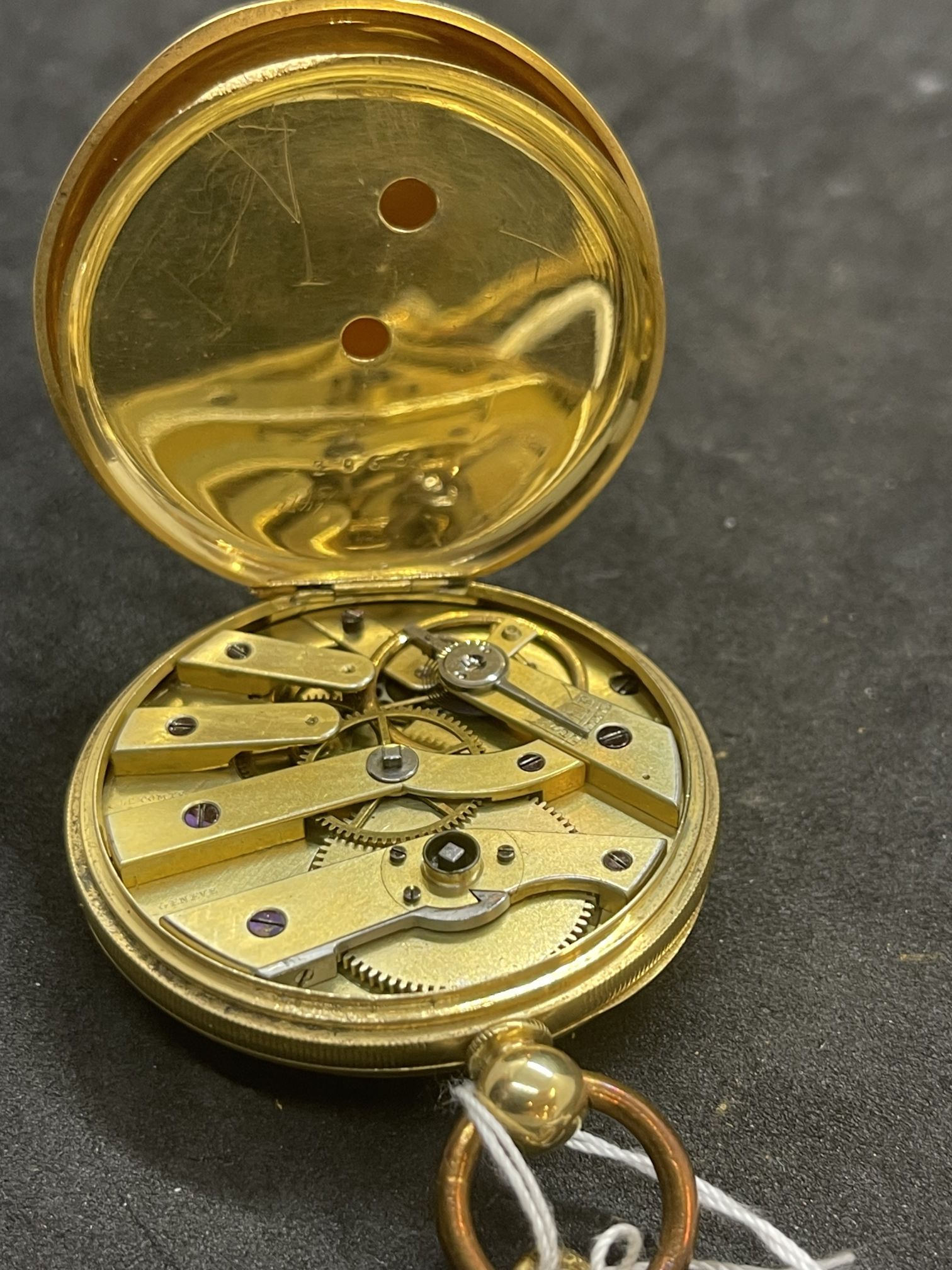 Watches: Gentleman's LeComte cylinder gold cased pocket watch No. 3065, white dial - Image 5 of 5