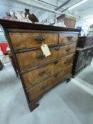 18th cent. Walnut and rosewood two over three chest of drawers on bracket supports. The drawers with