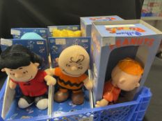 Toys: Peanuts Gang, set of four plush toys by Irwin, plus two Pelham Puppets 'Charlie Brown'
