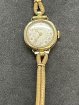 Watches: Hallmarked ladies 9ct gold Mallory of Bath wristwatch, ivory coloured dial