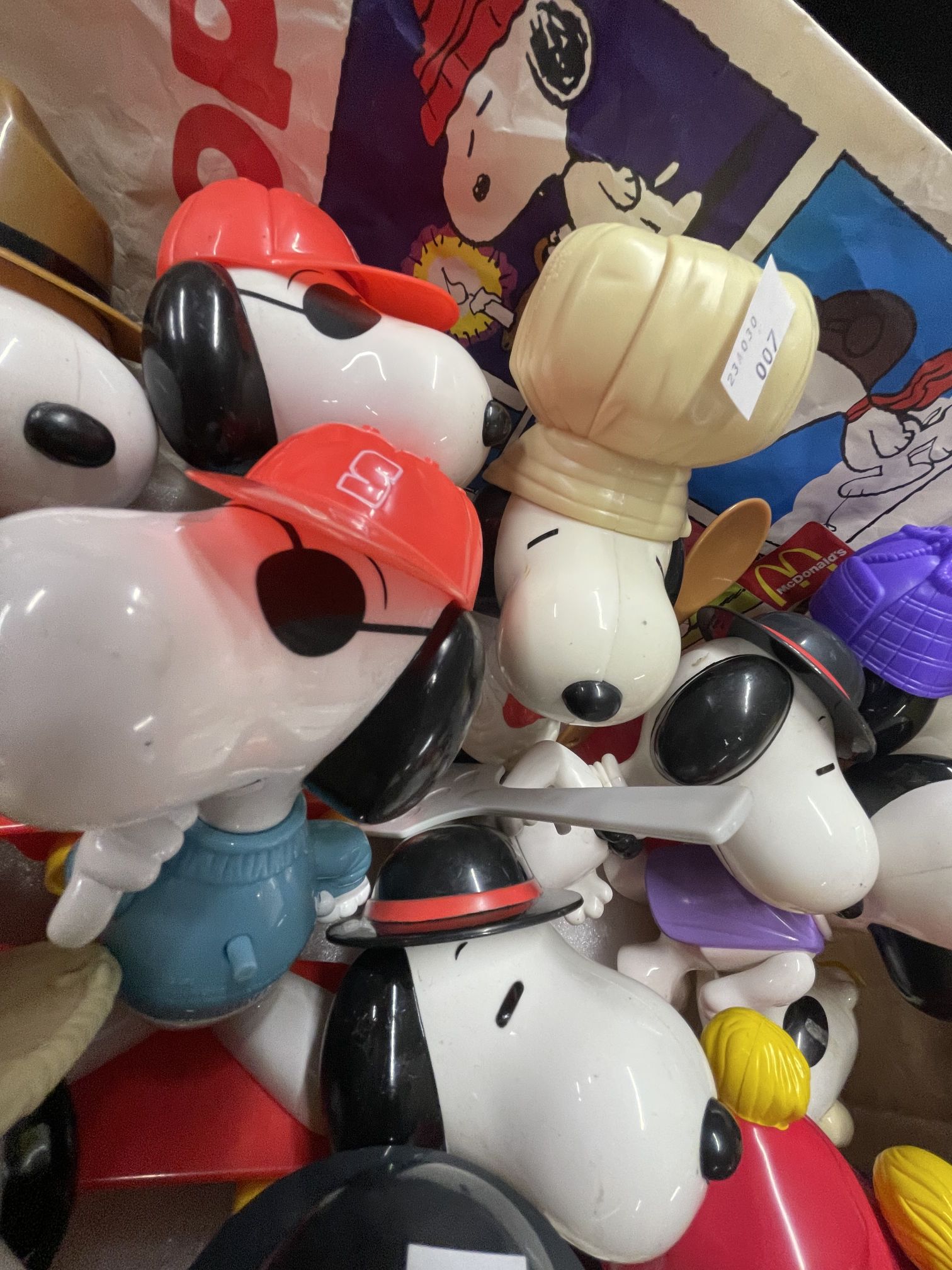 Toys: McDonalds, Snoopy, Peanuts collectables. Peanuts 50th Anniversary Happy Meal toys - Image 2 of 3