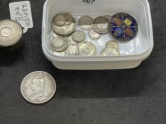Coins/Numismatics: Victoria 1891 Crown, George V florins x 2, various other small silver coins.