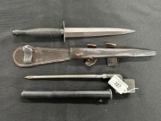 Militaria: Spike and socket bayonet for a Lee Enfield No. 4 Rifle. Plus a late 20th cent.