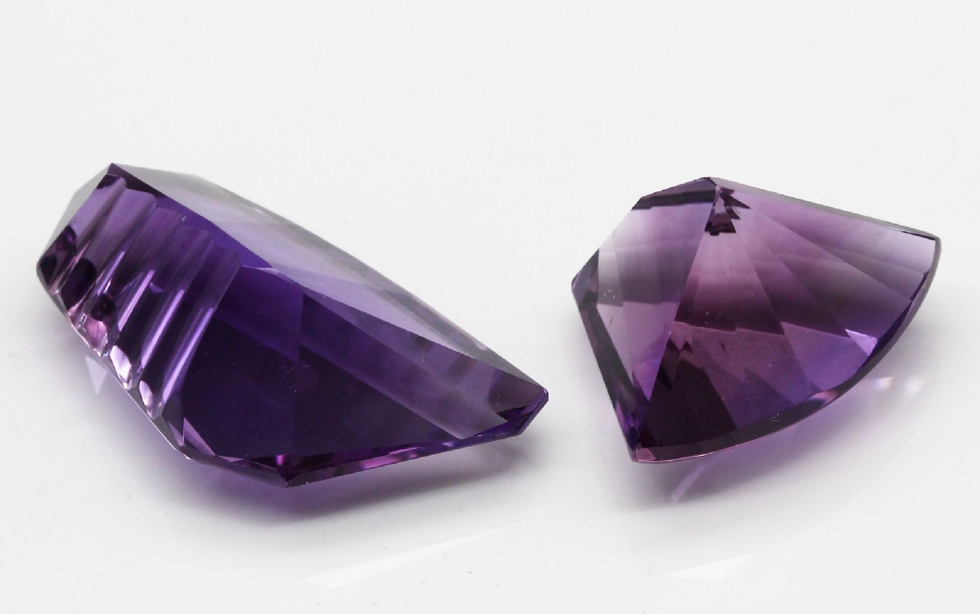 2 lose Amethyste zus. 80.0 ct,   Phantasieschliff, Idar - Bild 2 aus 2