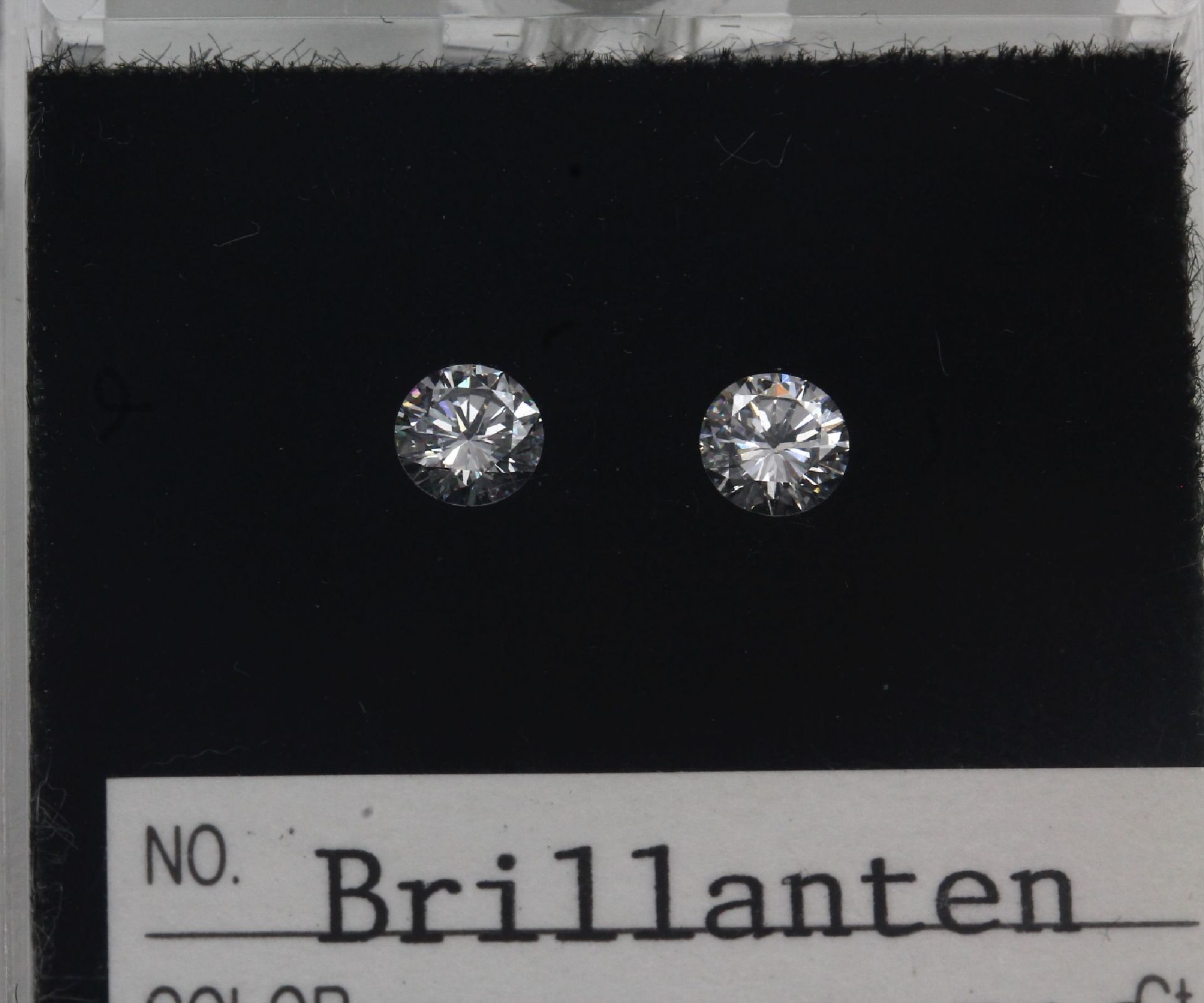 2 Brillanten zus. 0.512 ct feines Weiß+/vs,  verplombt - Bild 2 aus 2