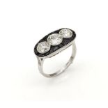 Platin Art-Deco Diamant-Onyx-Ring,   3 Altschliff-Diam.