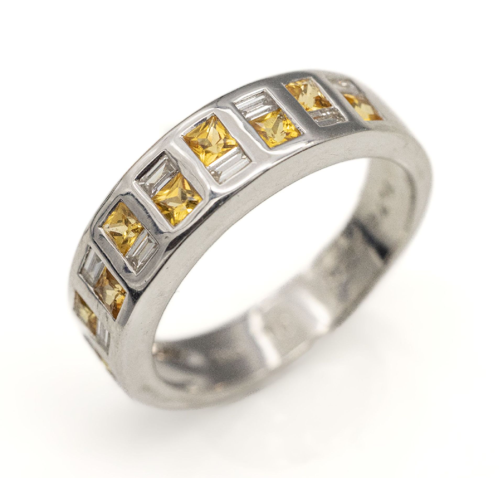 18 kt Gold Diamant-Saphir-Ring,   WG 750/000,9 gelbe