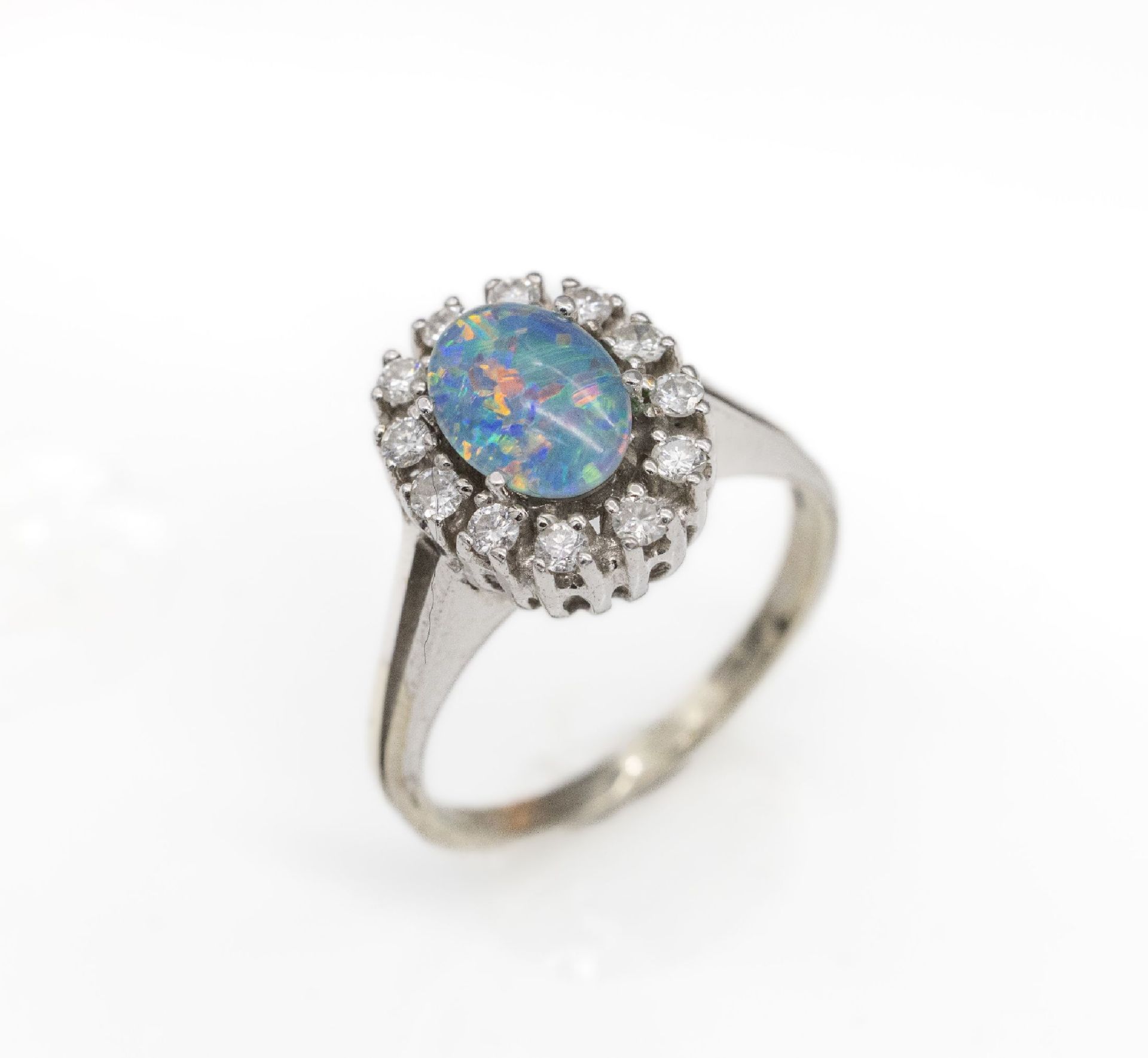 14 kt Gold Opal-Brillant-Ring,   WG 585/000, mittig