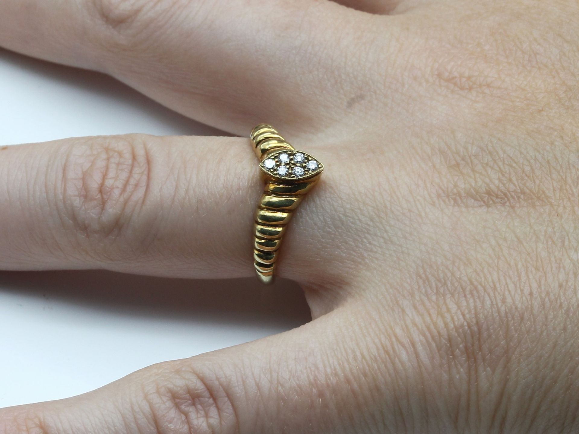14 kt Gold Brillant-Ring, GG 585/000, 6 Brillanten zus. - Image 2 of 3