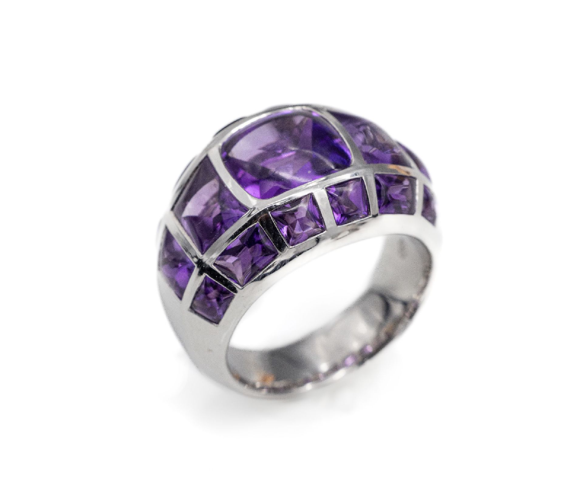 18 kt Gold Amethyst-Ring,   WG 750/000, 17