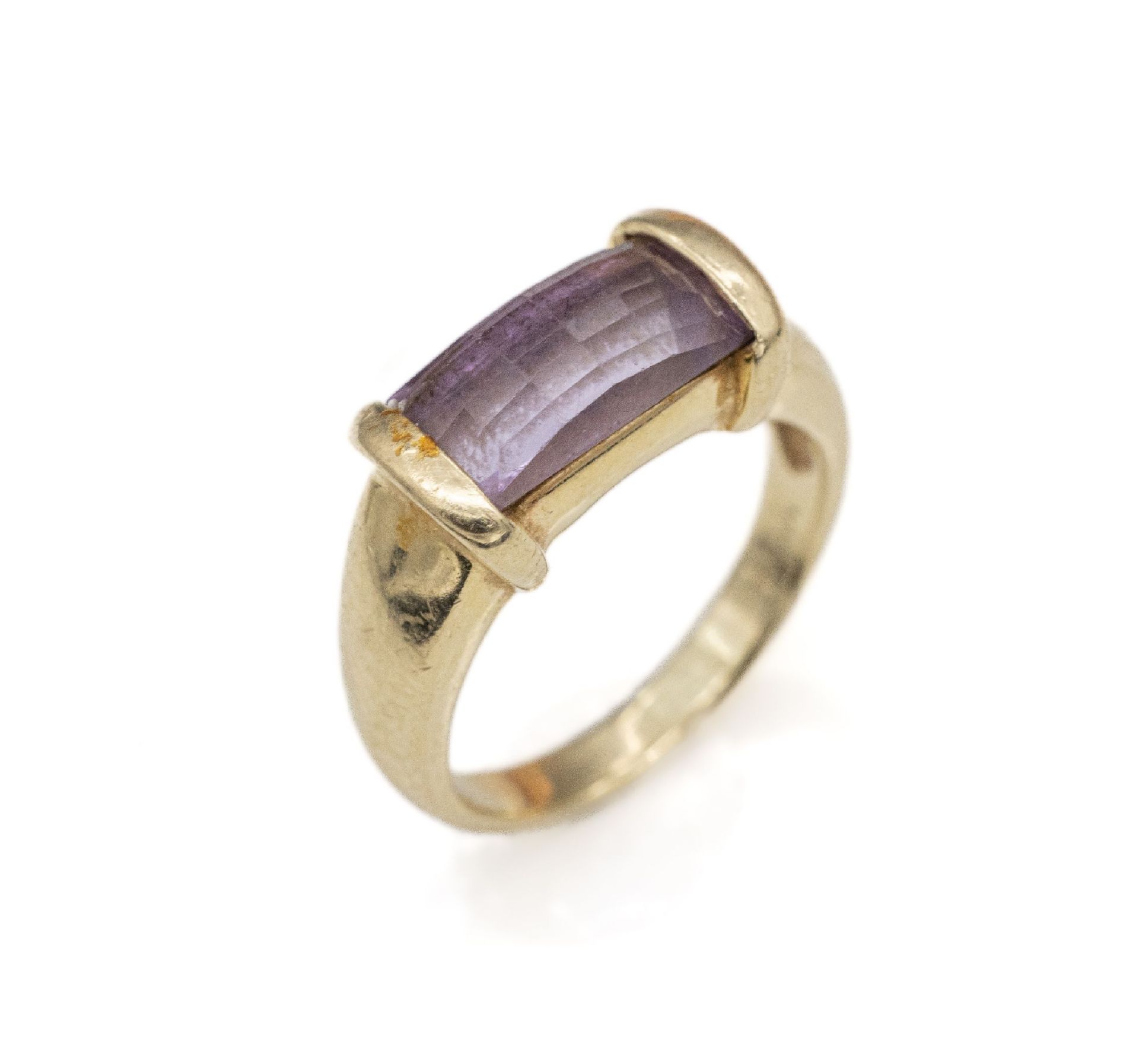 14 kt Gold Amethyst-Ring, GG 585/000, facett. Amethyst