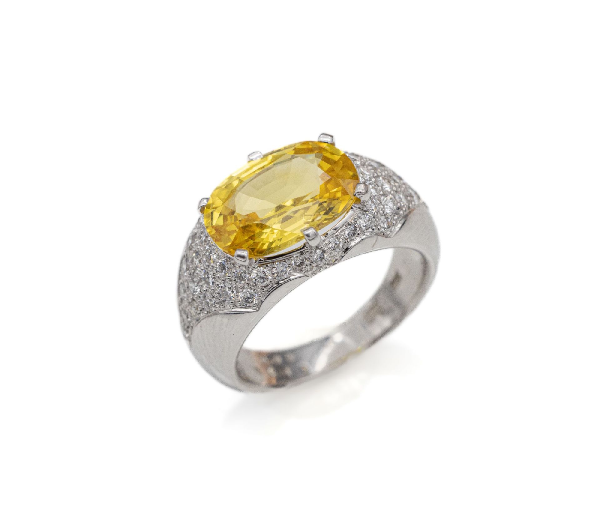 18 kt Gold Saphir-Brillant-Ring,   WG 750/000, mittig