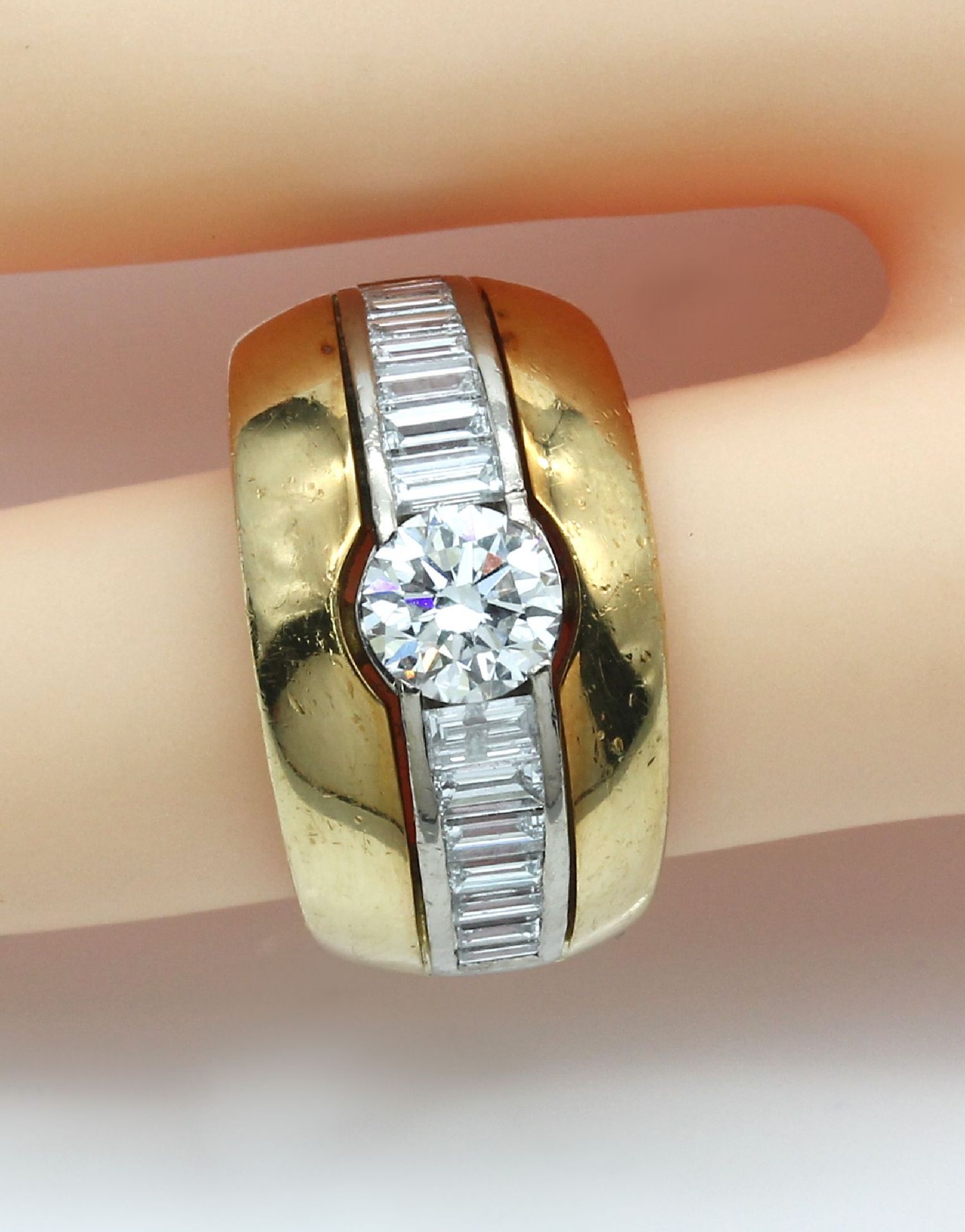 18 kt Gold WEMPE Diamant-Ring,   GG/WG 750/000, mittig - Bild 2 aus 3