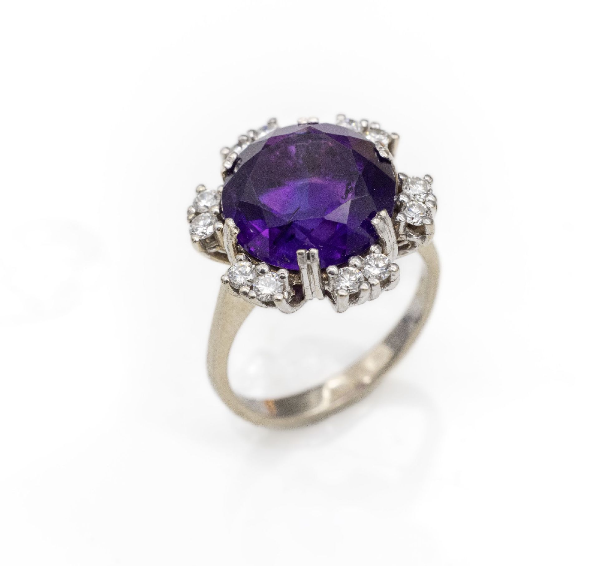 14 kt Gold Amethyst-Brillant-Ring,   WG 585/000,