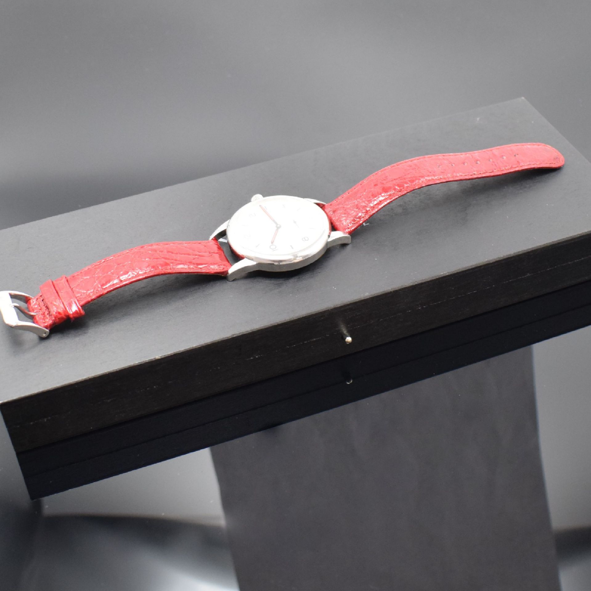 NOMOS GLASHÜTTE Herrenarmbanduhr Modell CLUB,  Automatik, - Bild 8 aus 8