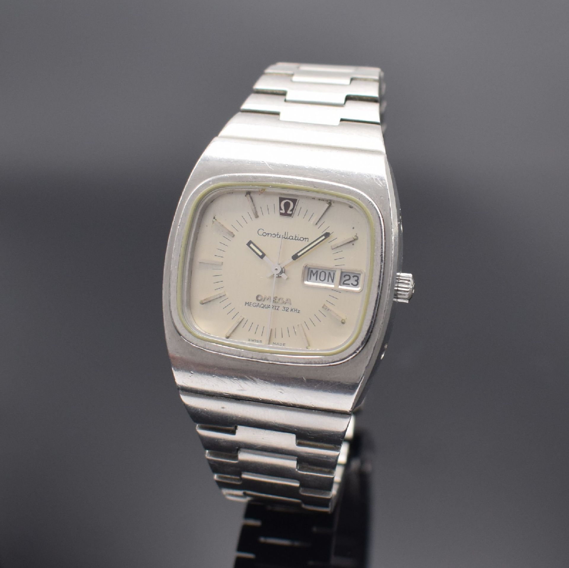 OMEGA Constellation Megaquartz 32 KHz Herrenarmbanduhr in