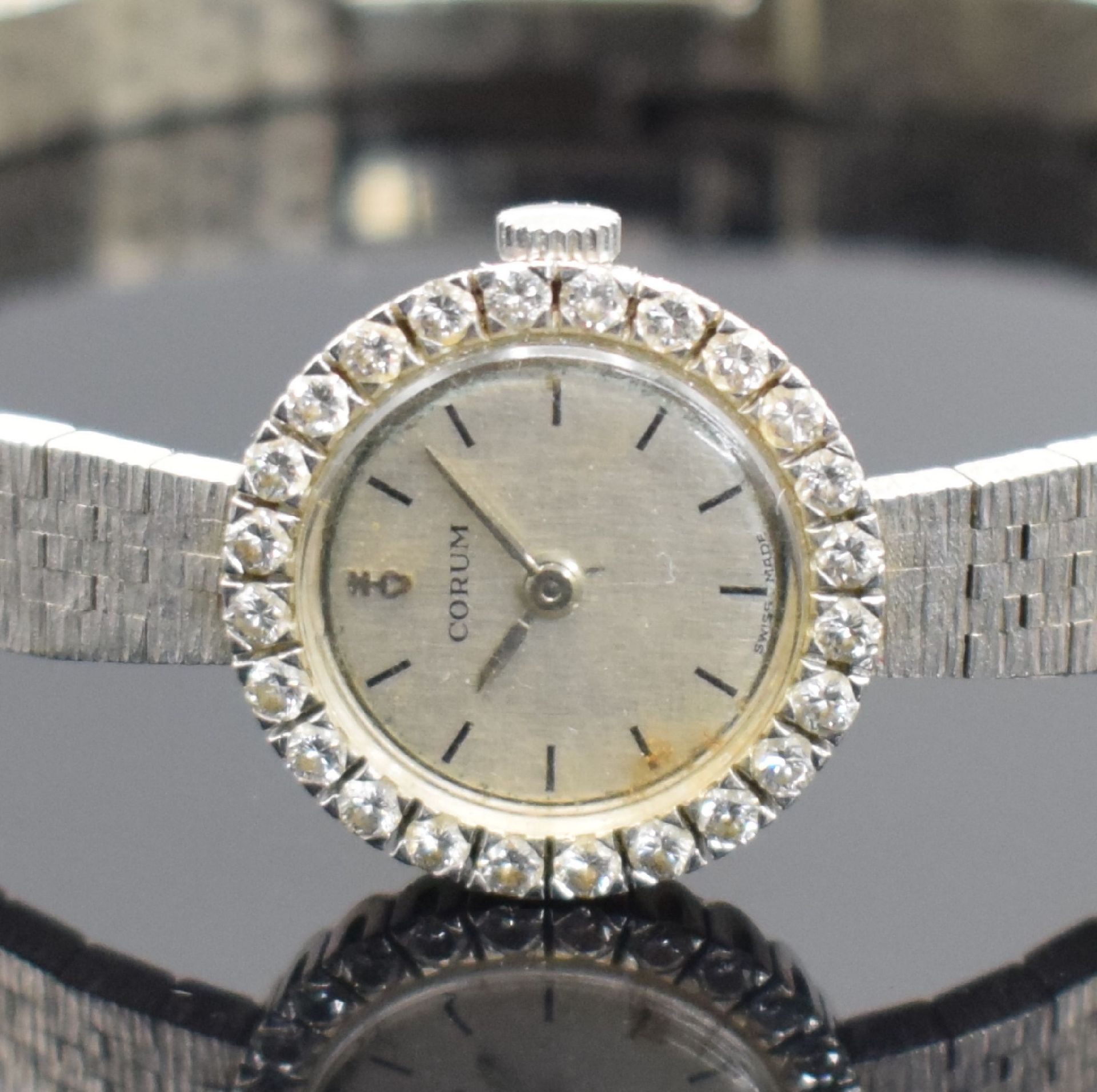 CORUM Damenarmbanduhr mit Diamantbesatz in WG 750/000, - Image 2 of 8