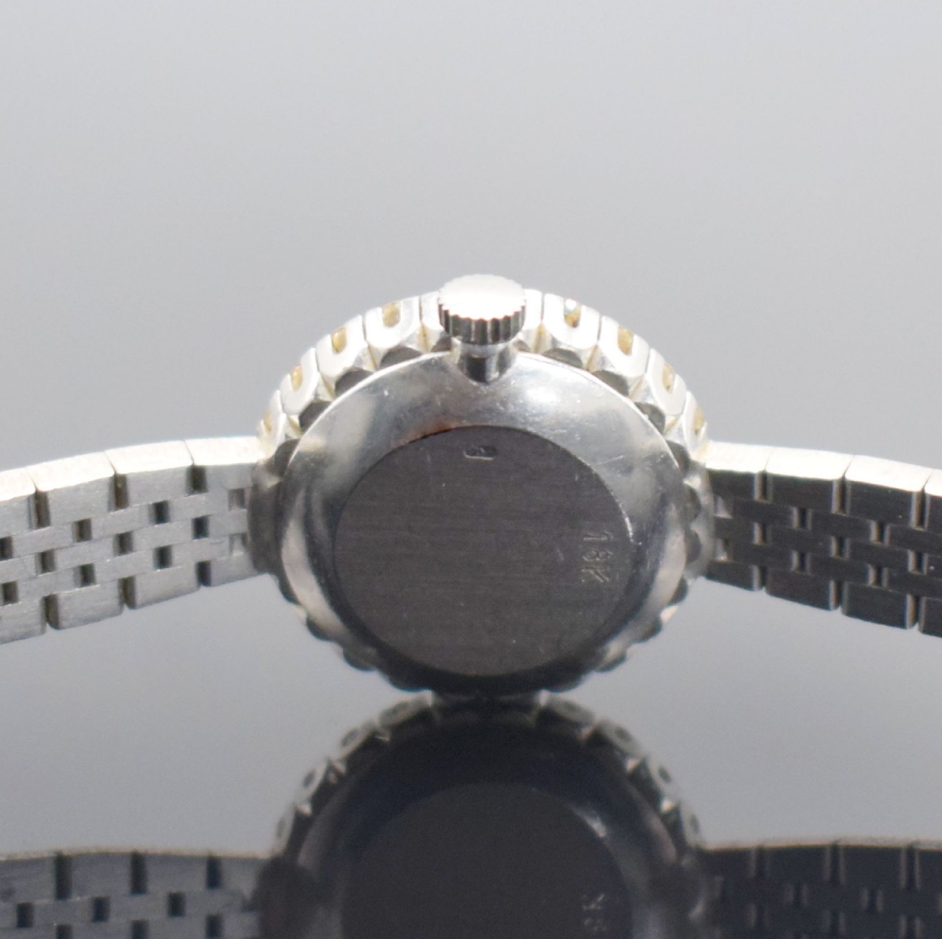 CORUM Damenarmbanduhr mit Diamantbesatz in WG 750/000, - Bild 5 aus 8