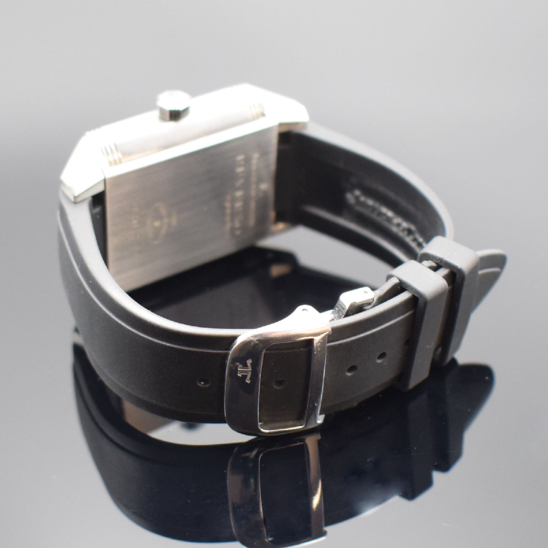 Jaeger-LeCoultre Reverso Squadra Hometime 1000 Hours - Image 3 of 10