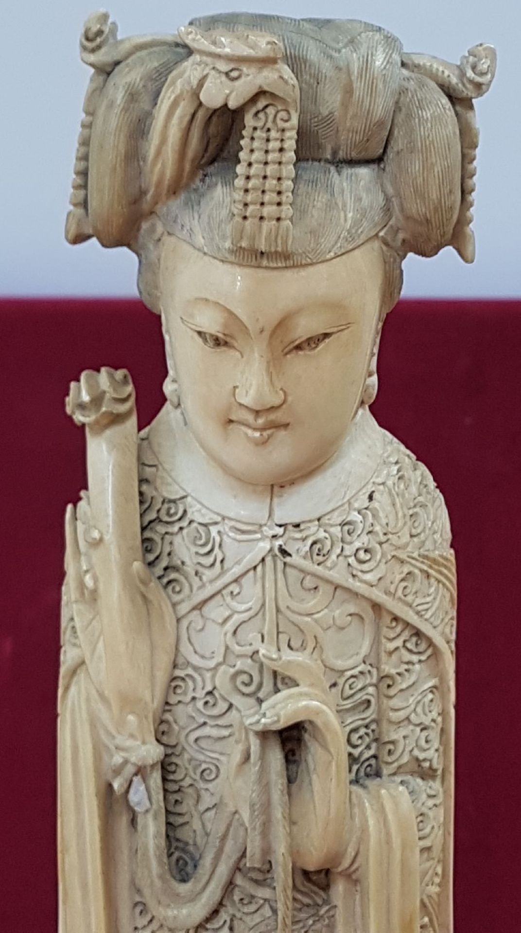 Paar große Elfenbeinfiguren, China, um 1900/10, - Bild 4 aus 15