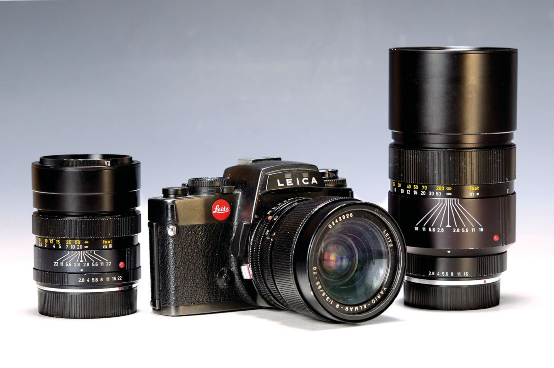 Leica R4 schwarz, Bj. 1983, mit 3 Objektiven , Seriennr.