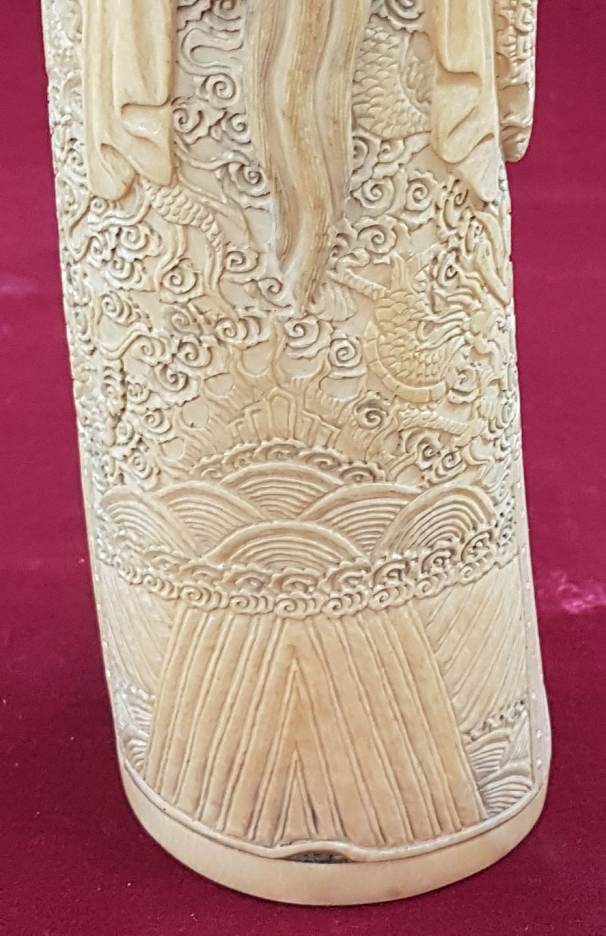 Paar große Elfenbeinfiguren, China, um 1900/10, - Bild 15 aus 15