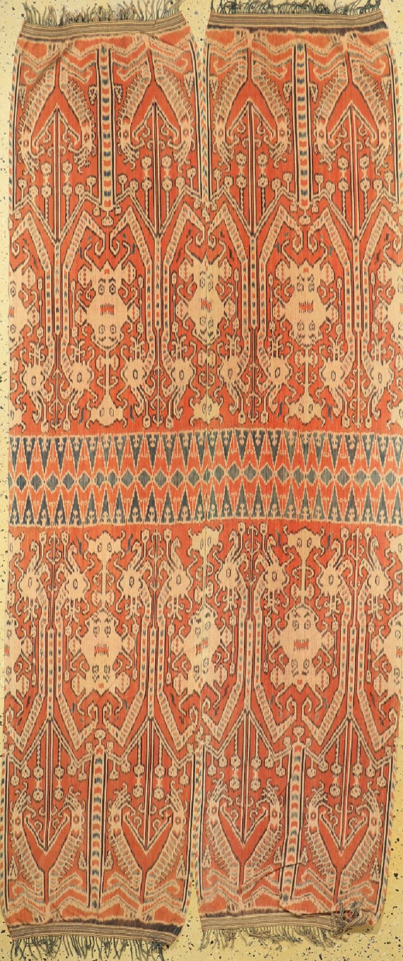 Sumba Ikat(2 Bahnen),   Indonesien, um 1930/1940,