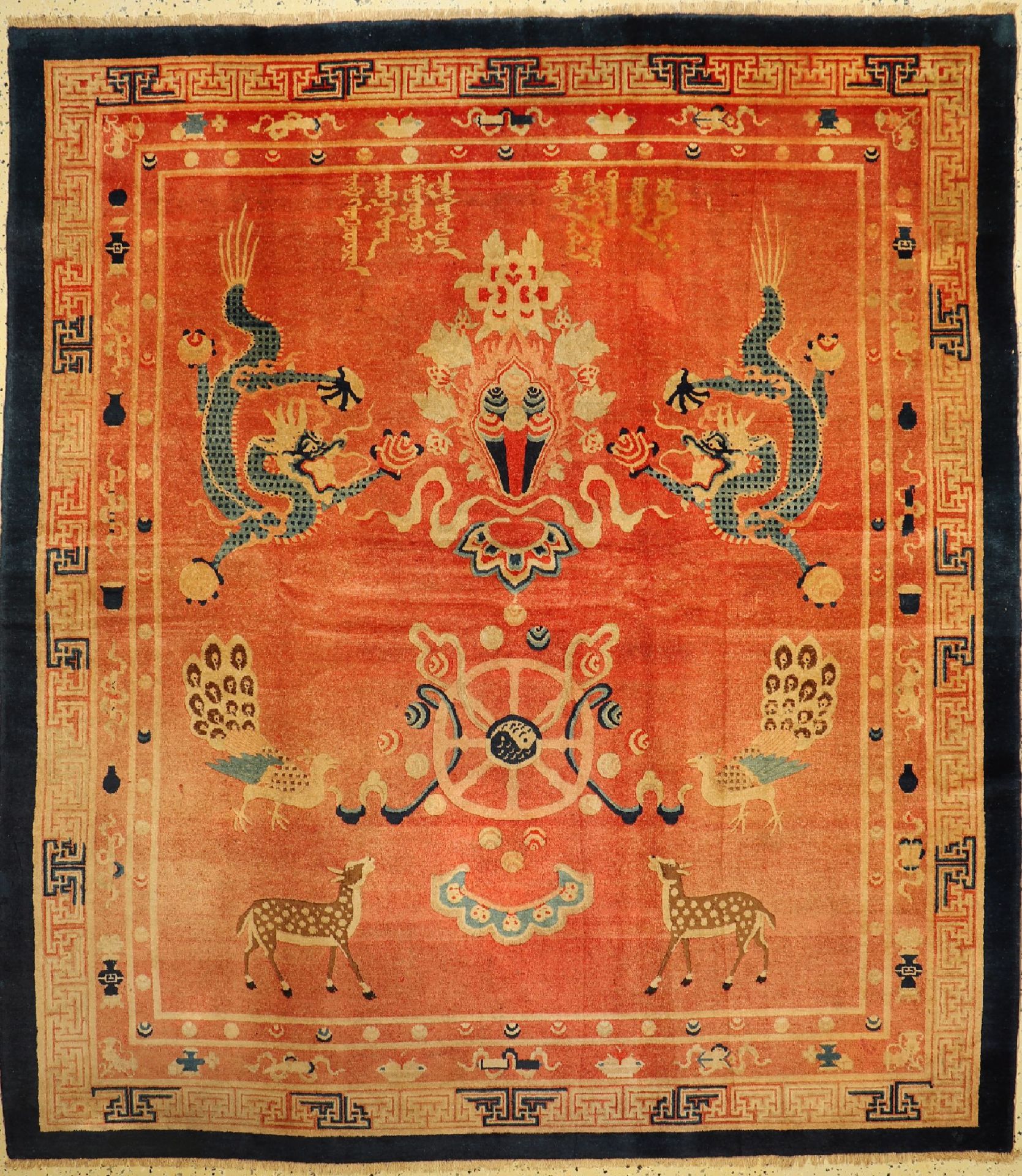 Antiker Peking mit Inschrift,   China, um 1900, Wolle auf