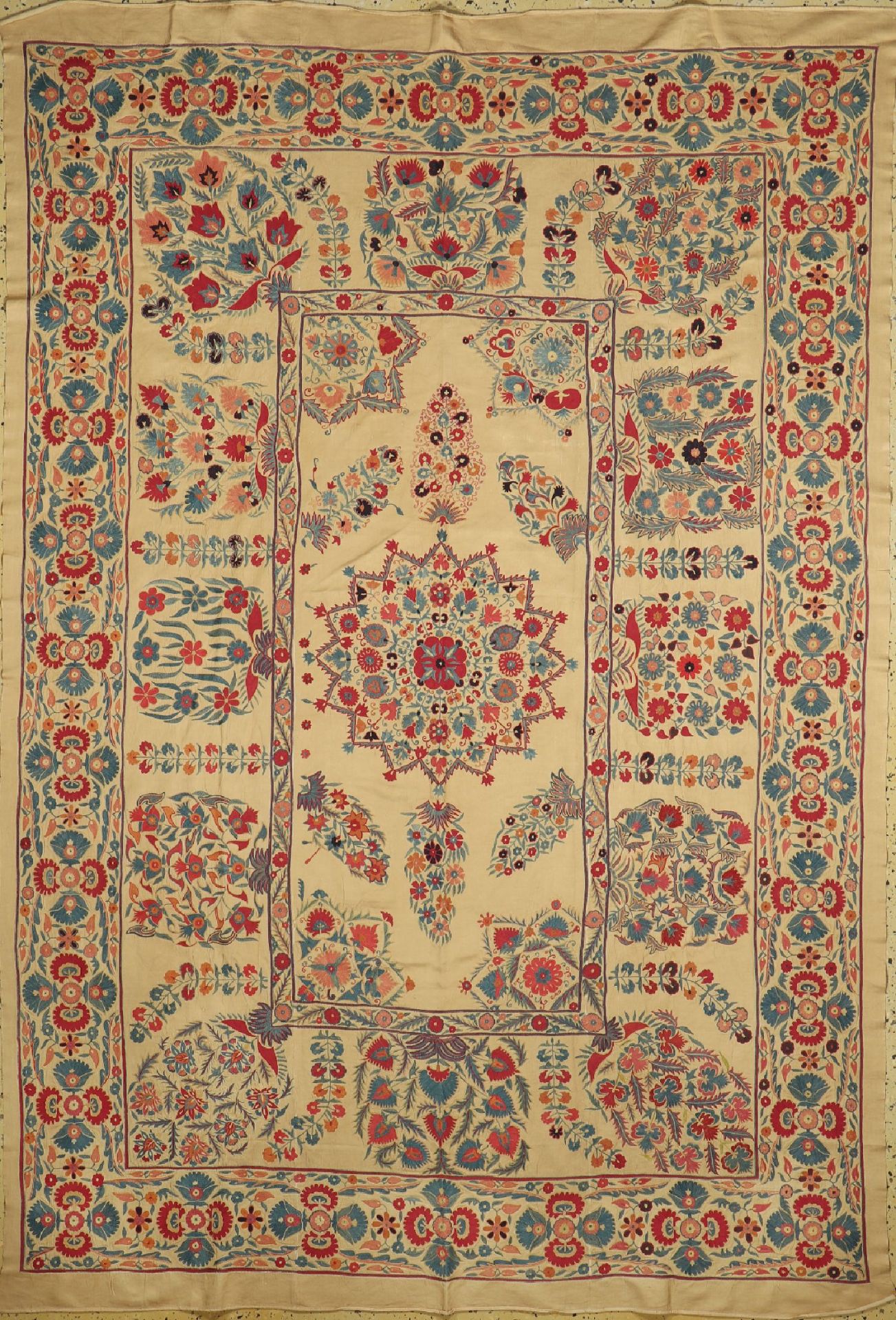 Uzbekische Susani,   Uzbekistan, 20.Jhd, Seidenstickerei,