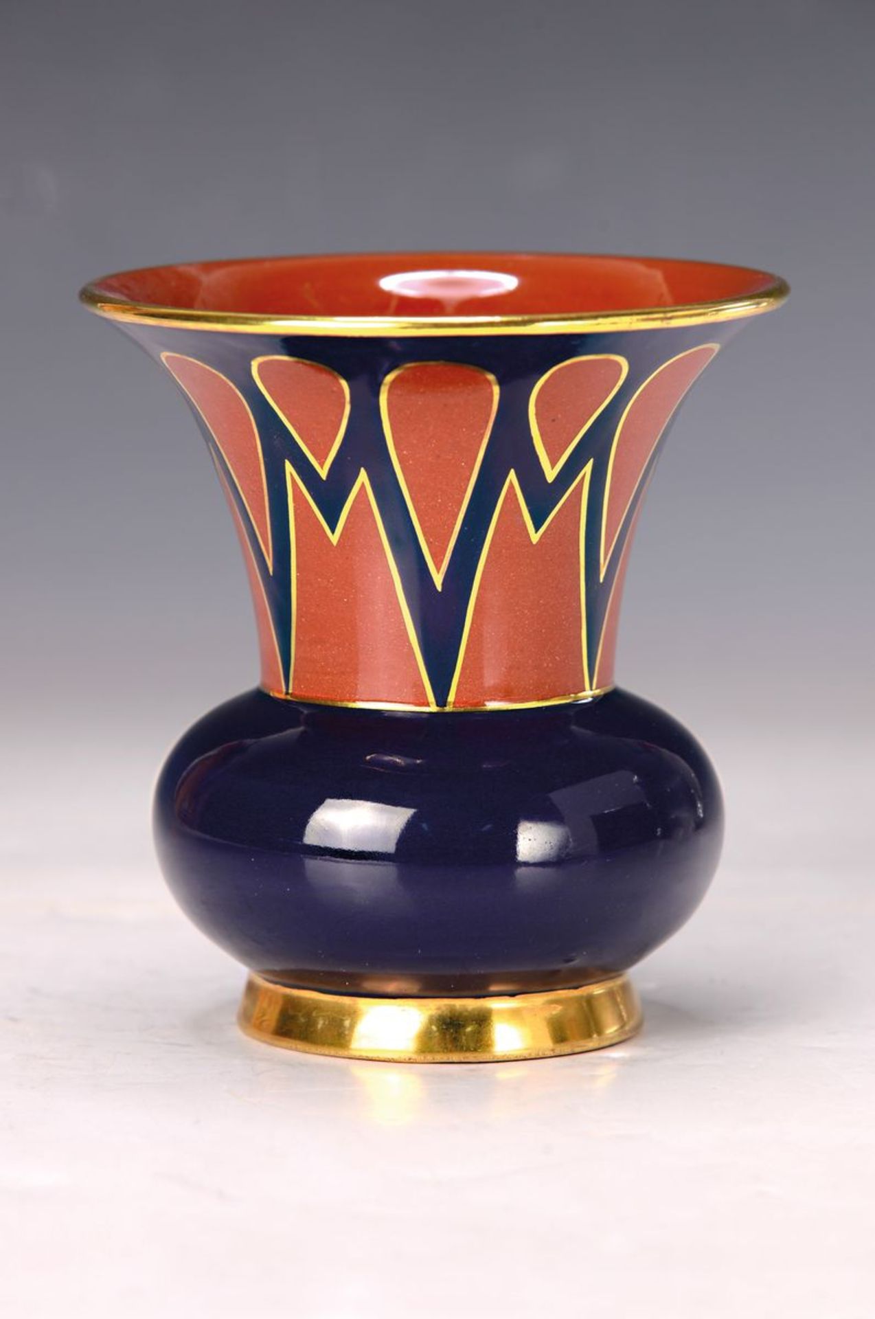 Vase, Cadinen, um 1910, Majolika, blau und golden