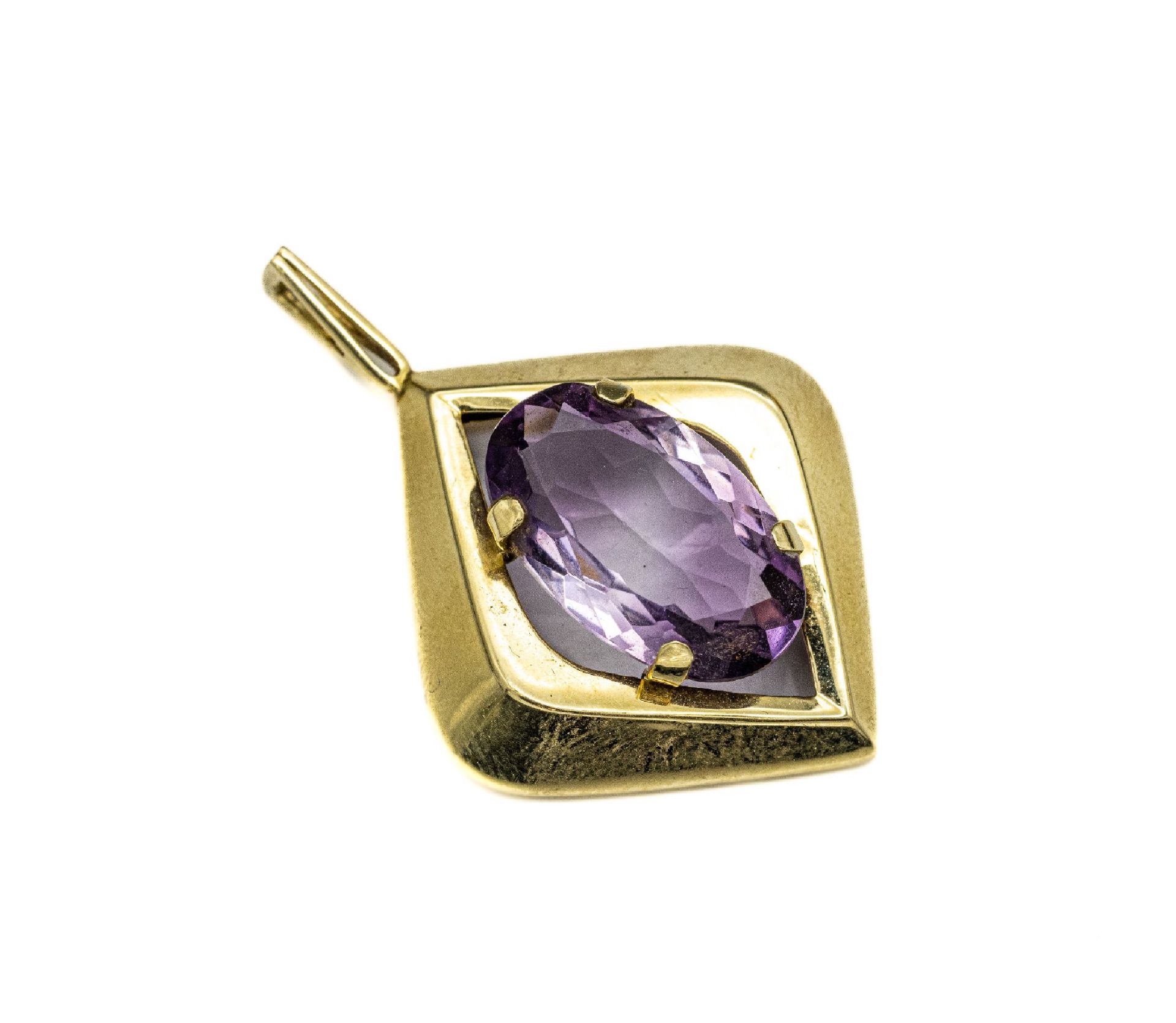 14 kt Gold Amethyst-Anhänger, GG 585/000, ovalfacett.