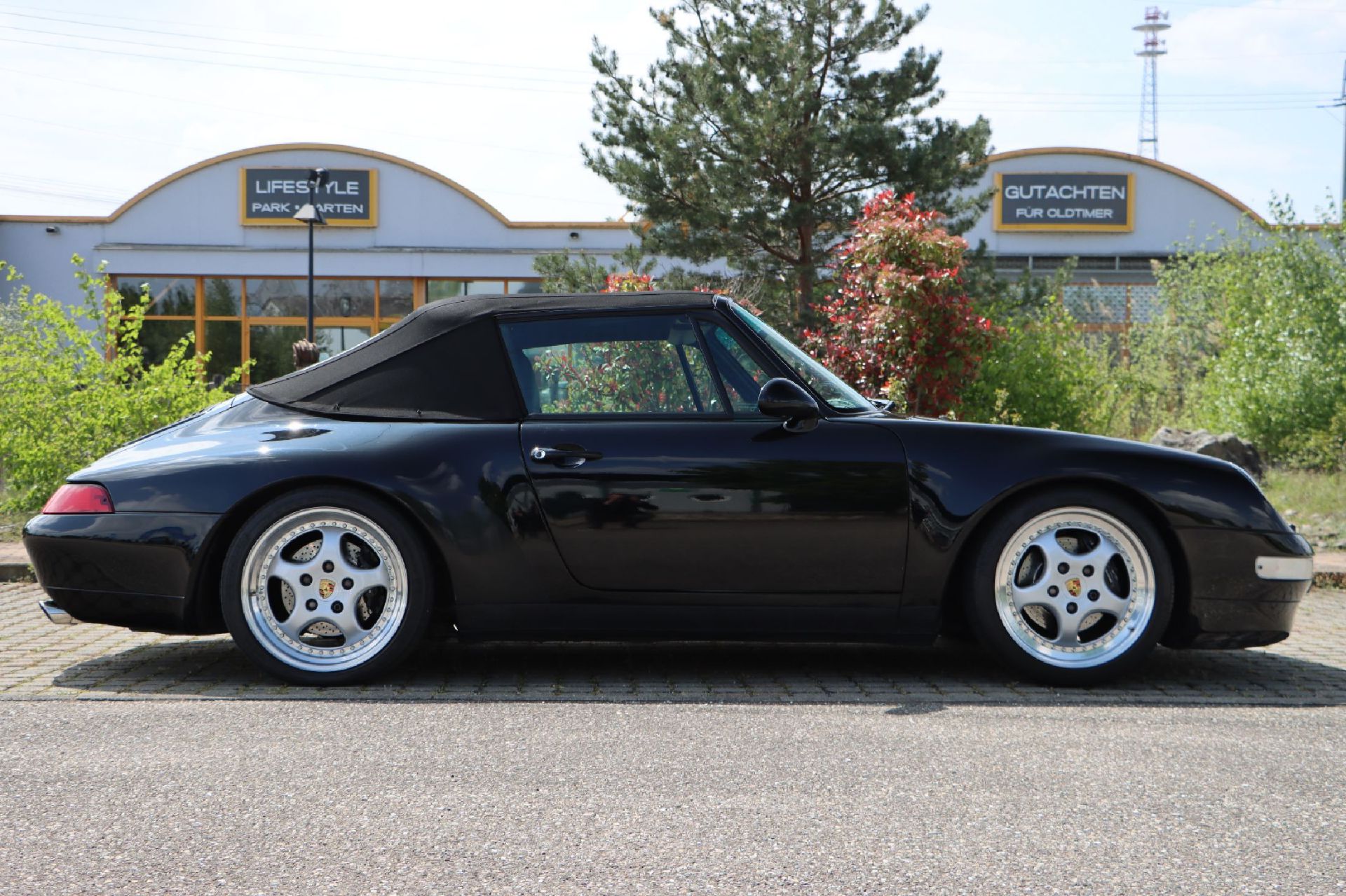 Porsche 993 Carrera Cabriolet, Fahrgestellnummer: - Image 2 of 9