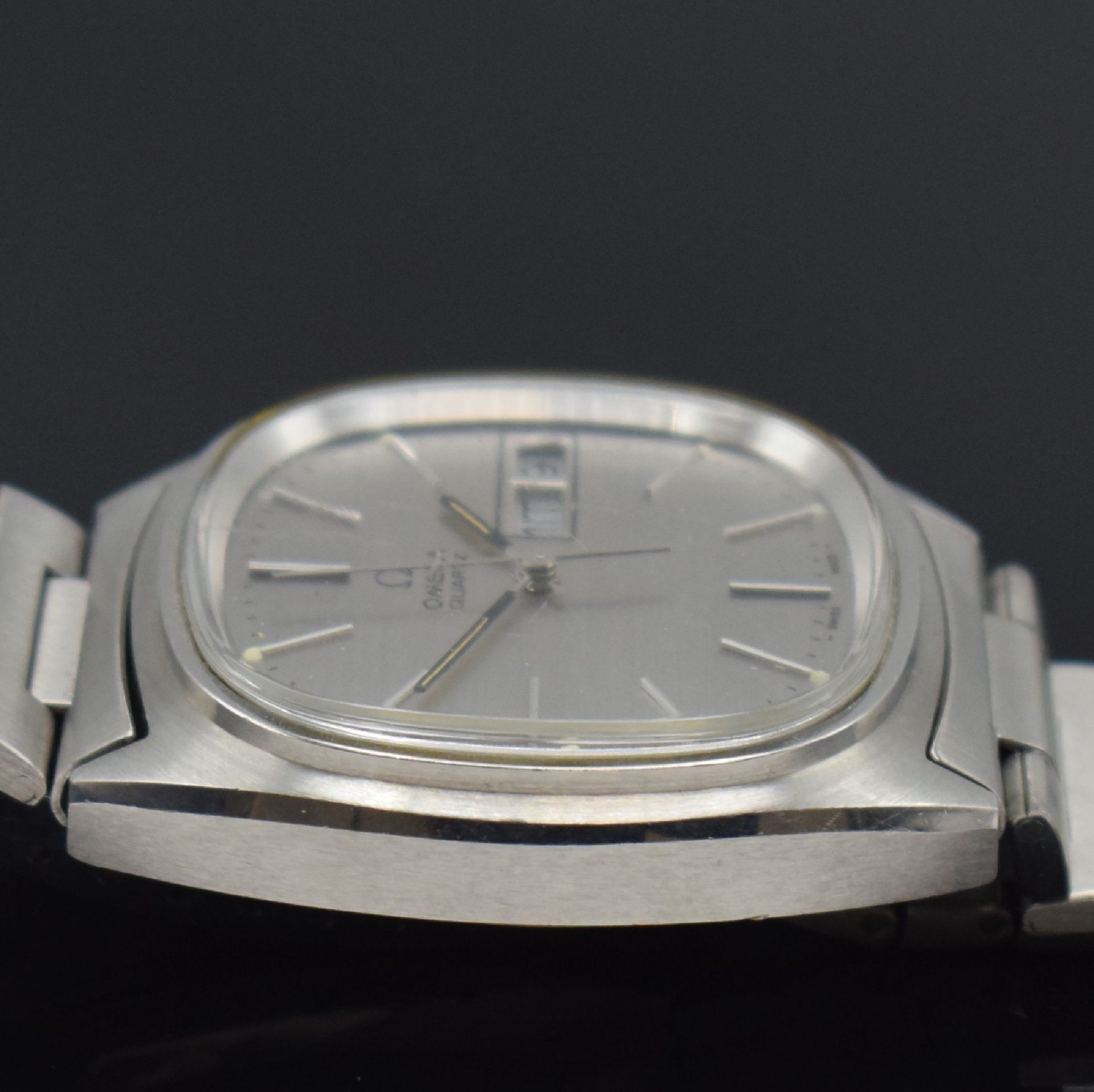 OMEGA Quartz Herrenarmbanduhr mit Tag und Datum Referenz - Image 7 of 7