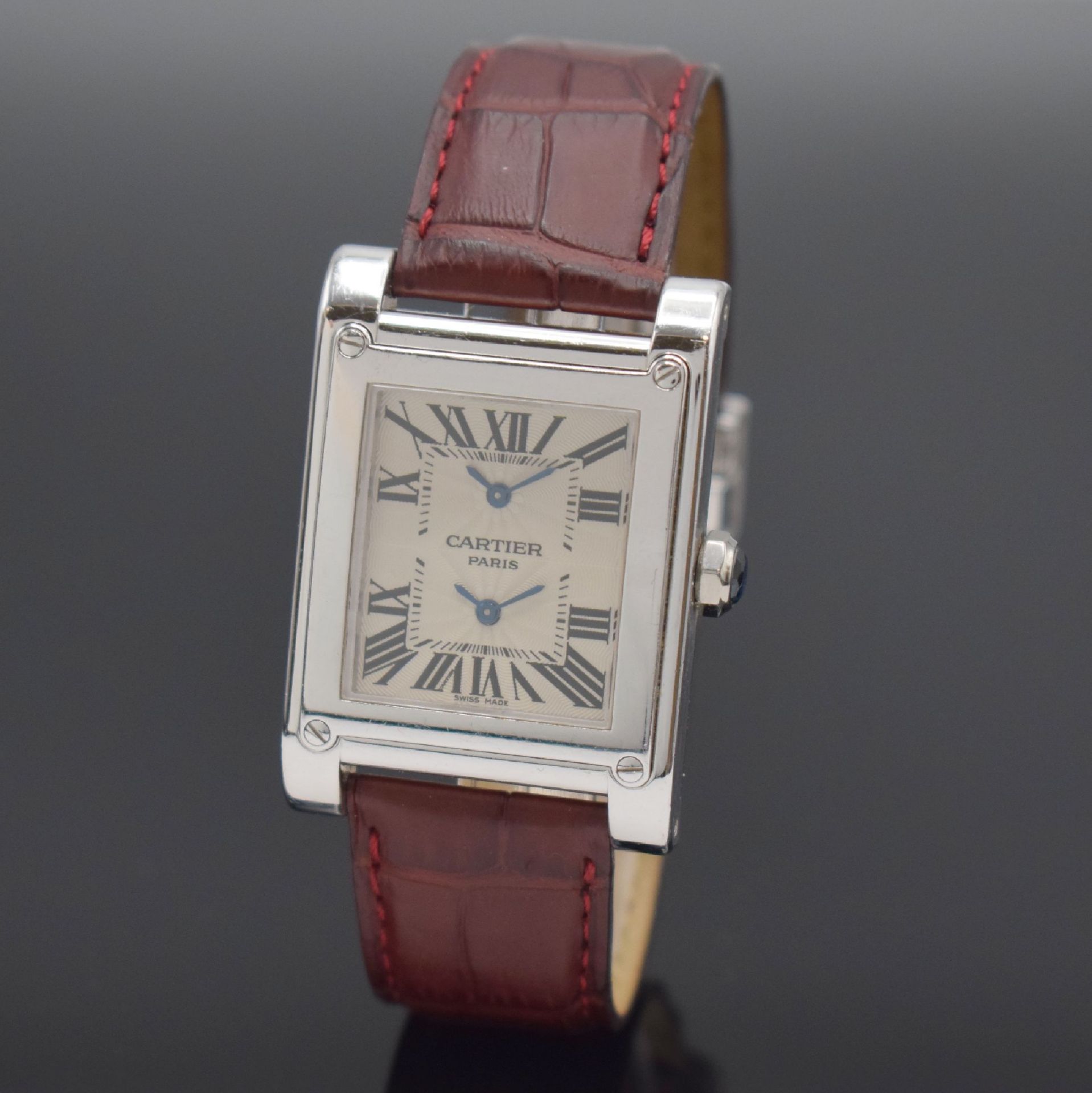 CARTIER Tank á Vis Herrenarmbanduhr mit 2 Zeitzonen aus