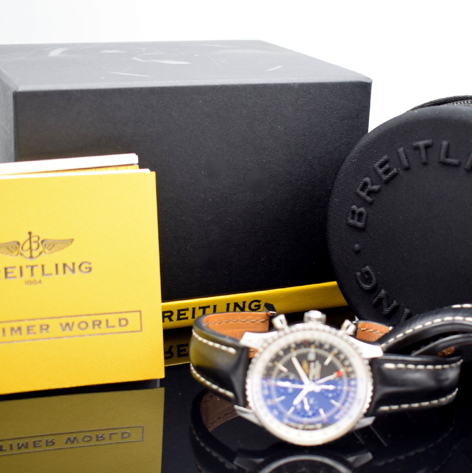 BREITLING Navitimer World Herrenarmbanduhr mit Chronograph - Bild 7 aus 7