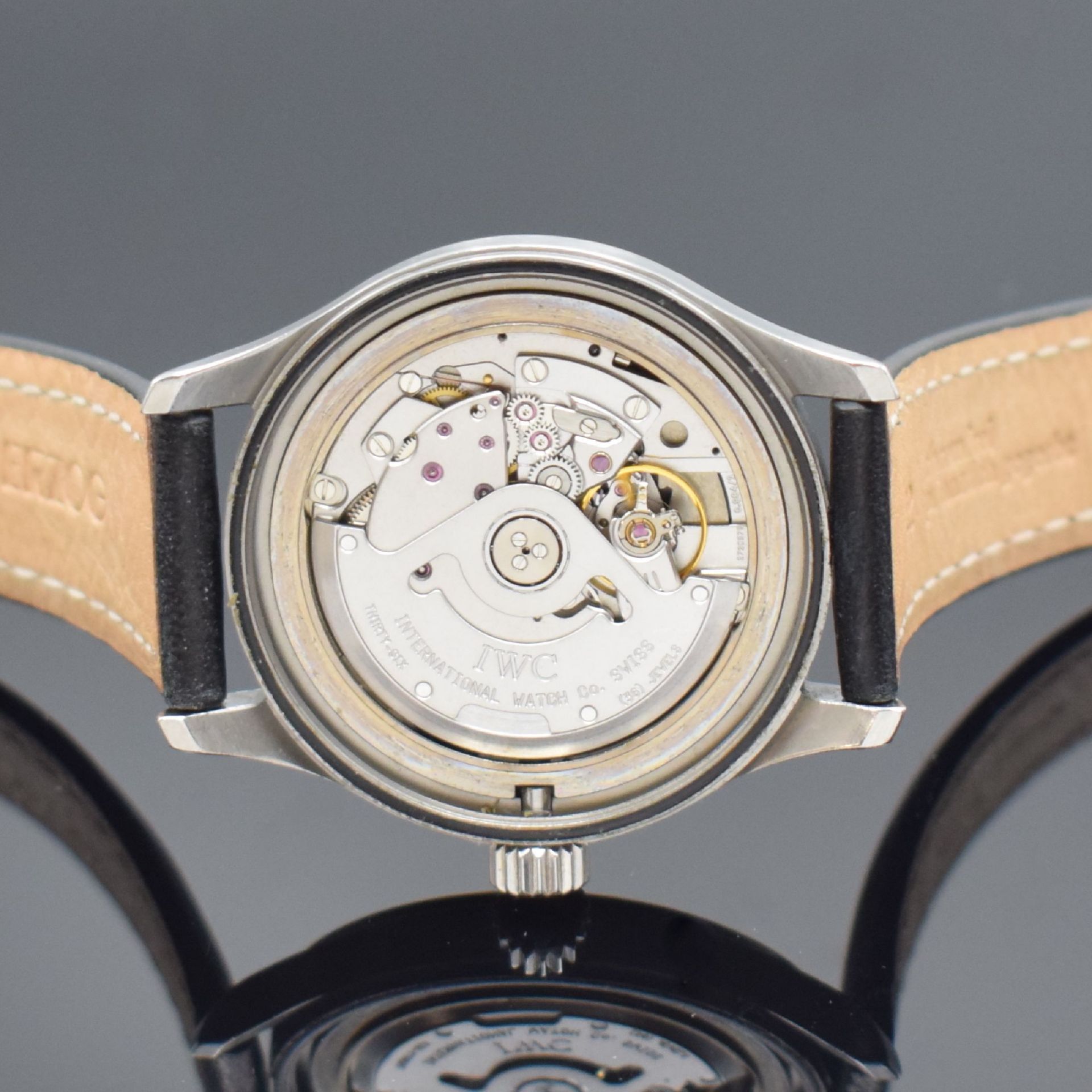 IWC Herrenarmbanduhr Mark XII 'Die Fliegeruhr' Referenz - Image 7 of 8