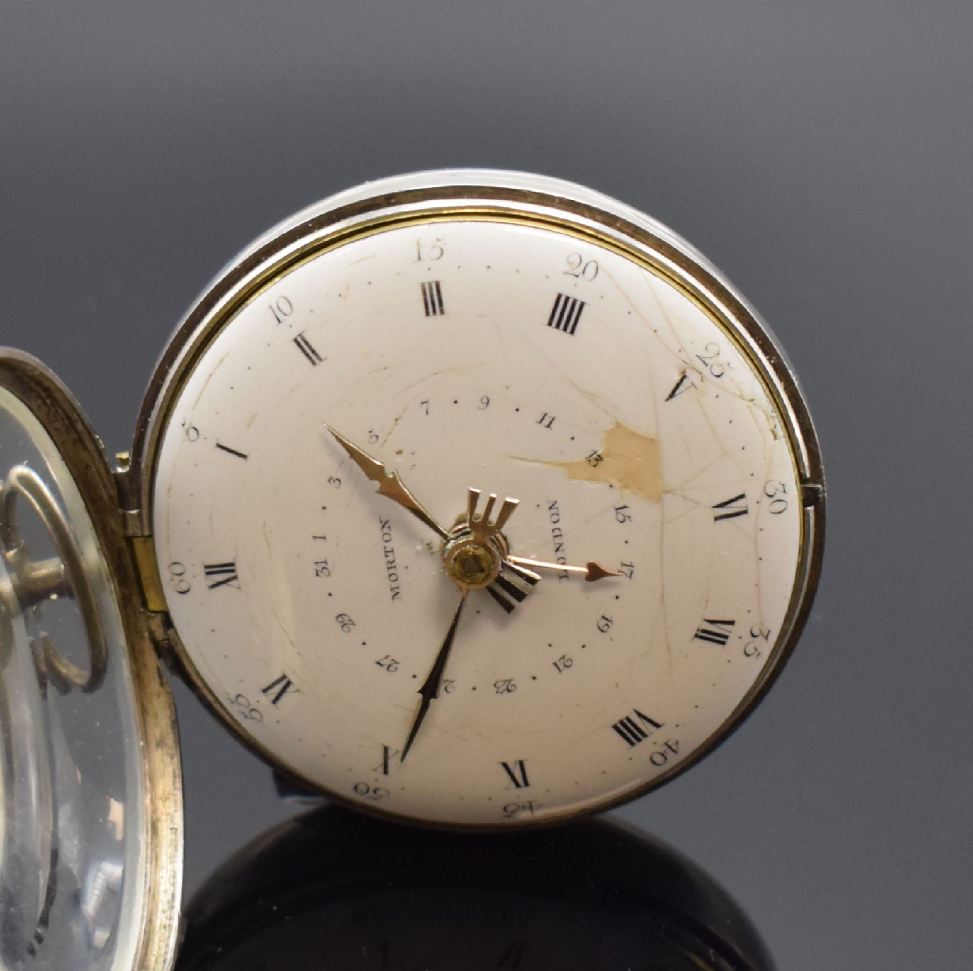 MORTON London große Spindeltaschenuhr mit Datum in Silber, - Image 3 of 9