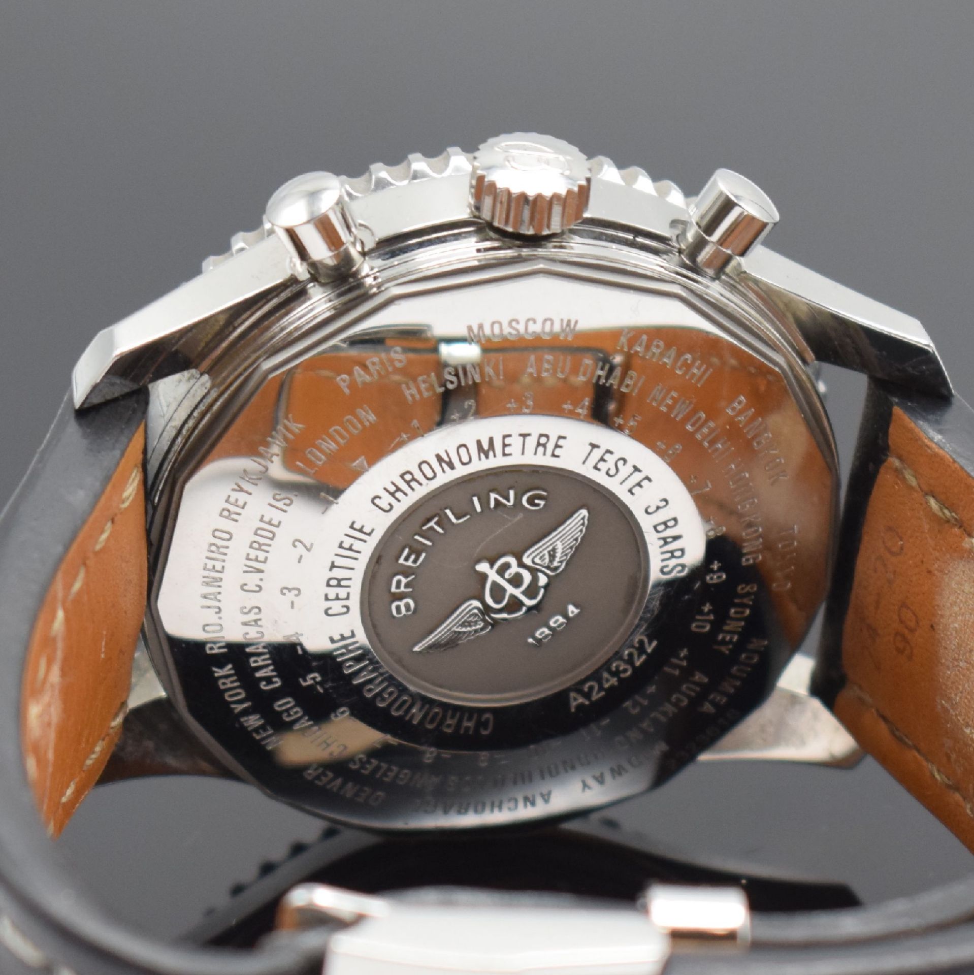 BREITLING Navitimer World Herrenarmbanduhr mit Chronograph - Image 4 of 7