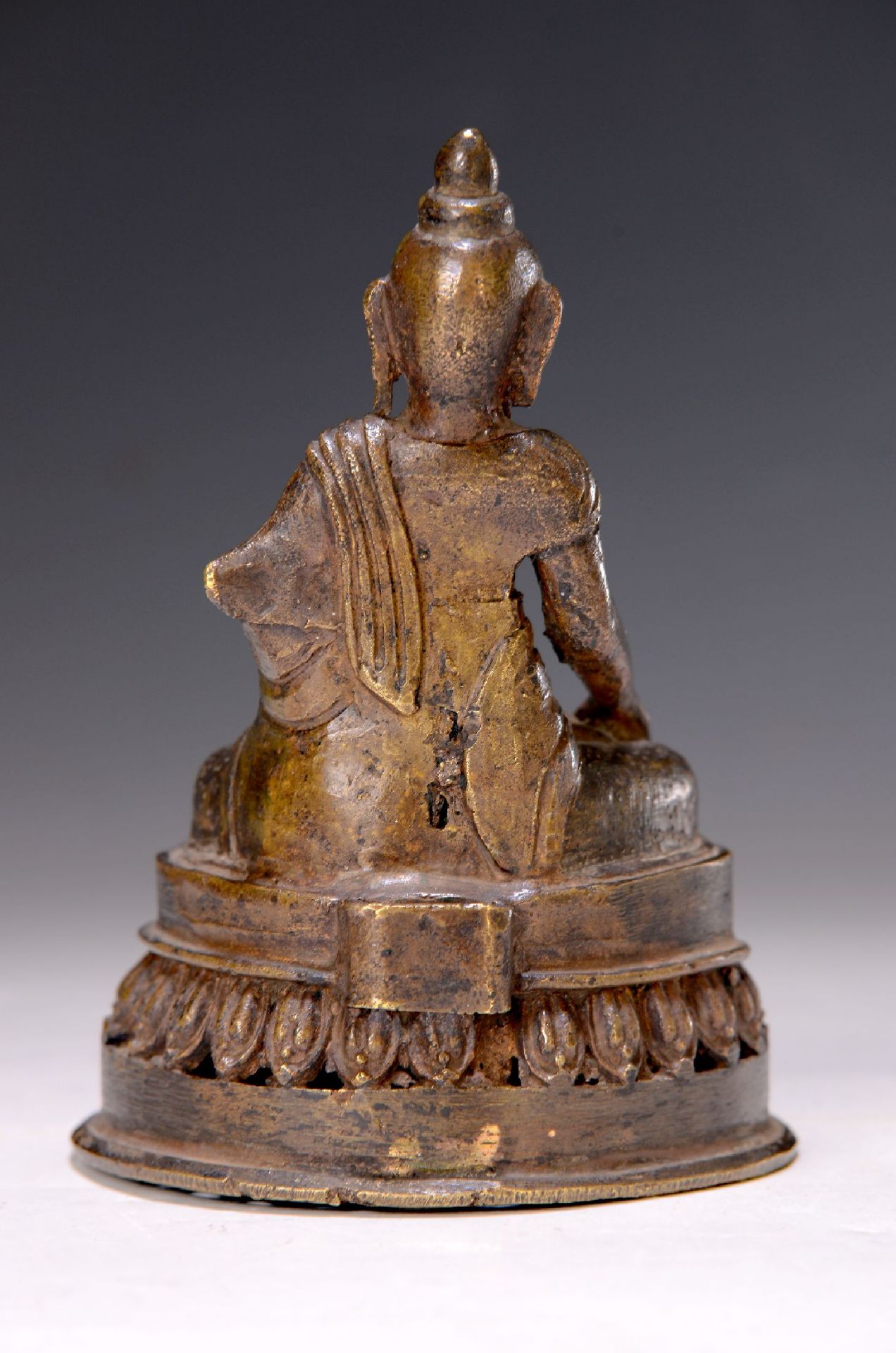 Medizin-Buddha, Tibet, 17./18. Jh.,  Bronze, Buddha mit - Bild 2 aus 2