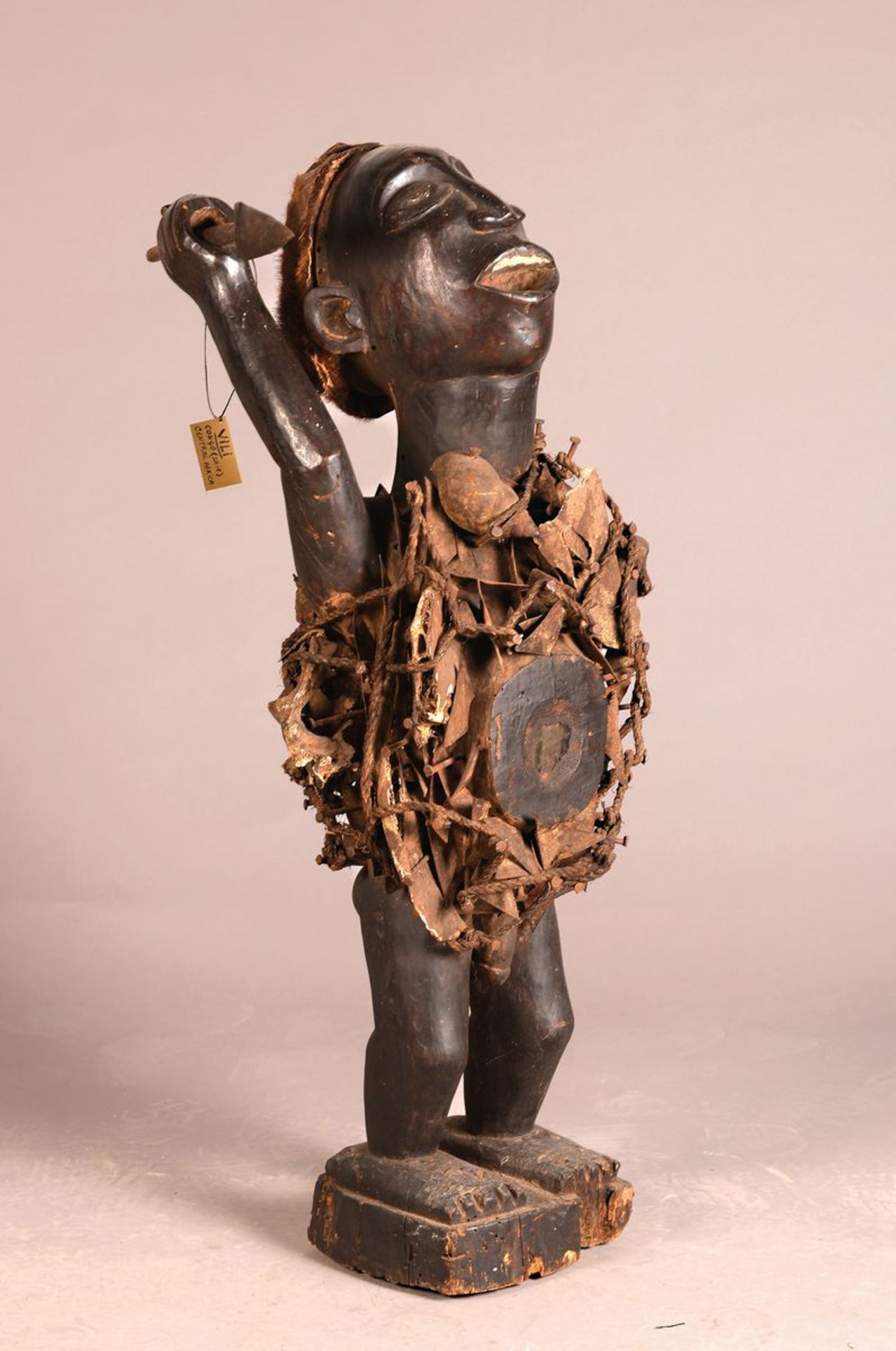 Große Kraftfigur, sog. Nkisi, Kongo, Bakongo, 20. Jh.,