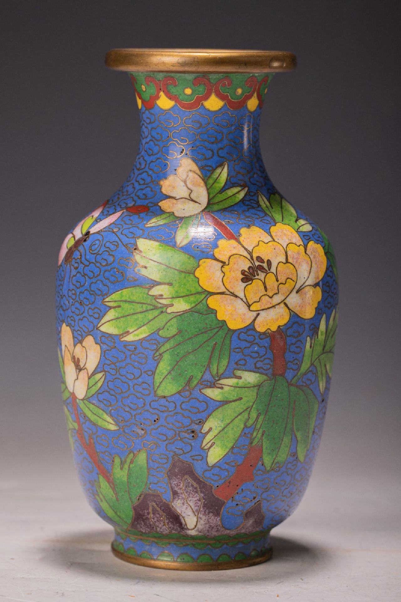 Cloisonné-Vase, China, späte Qing/um 1900, himmelblauer