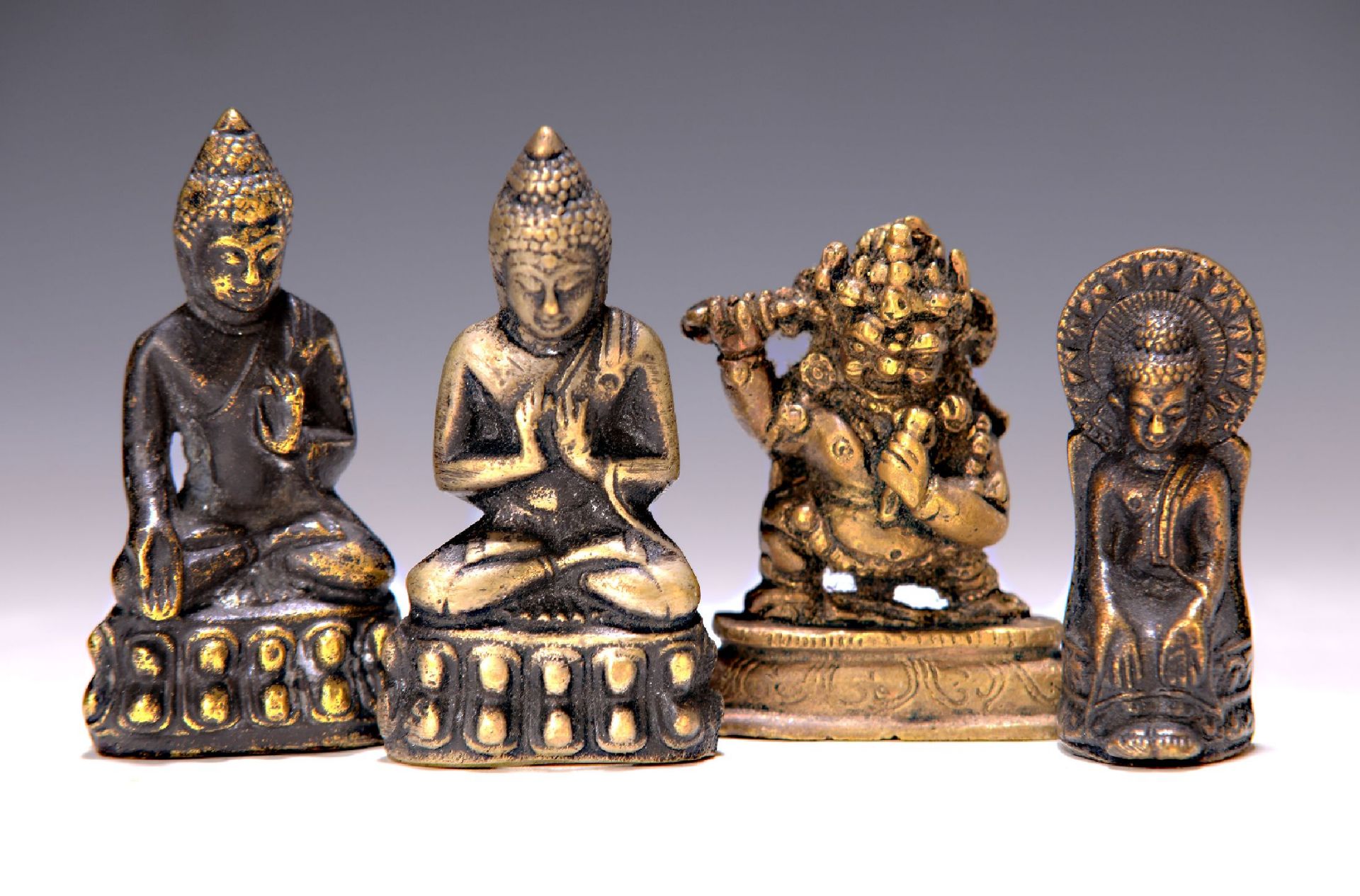 Vier Buddha/Boddhisattva-Figuren, Burma/Indien, 19. Jh.,