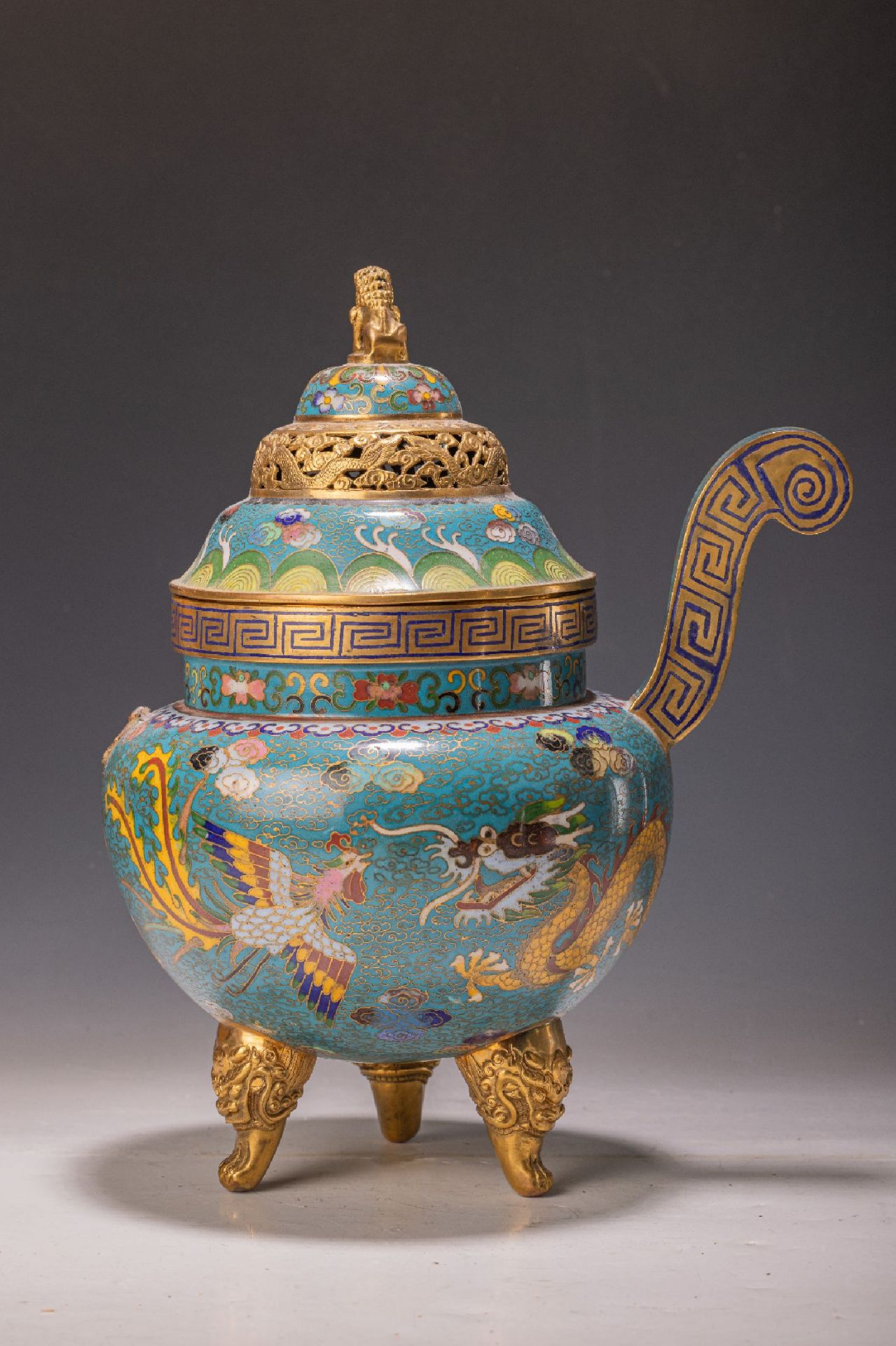 Cloisonne-Räuchergefäß, nach Chien-Lung -Vorbild, China,