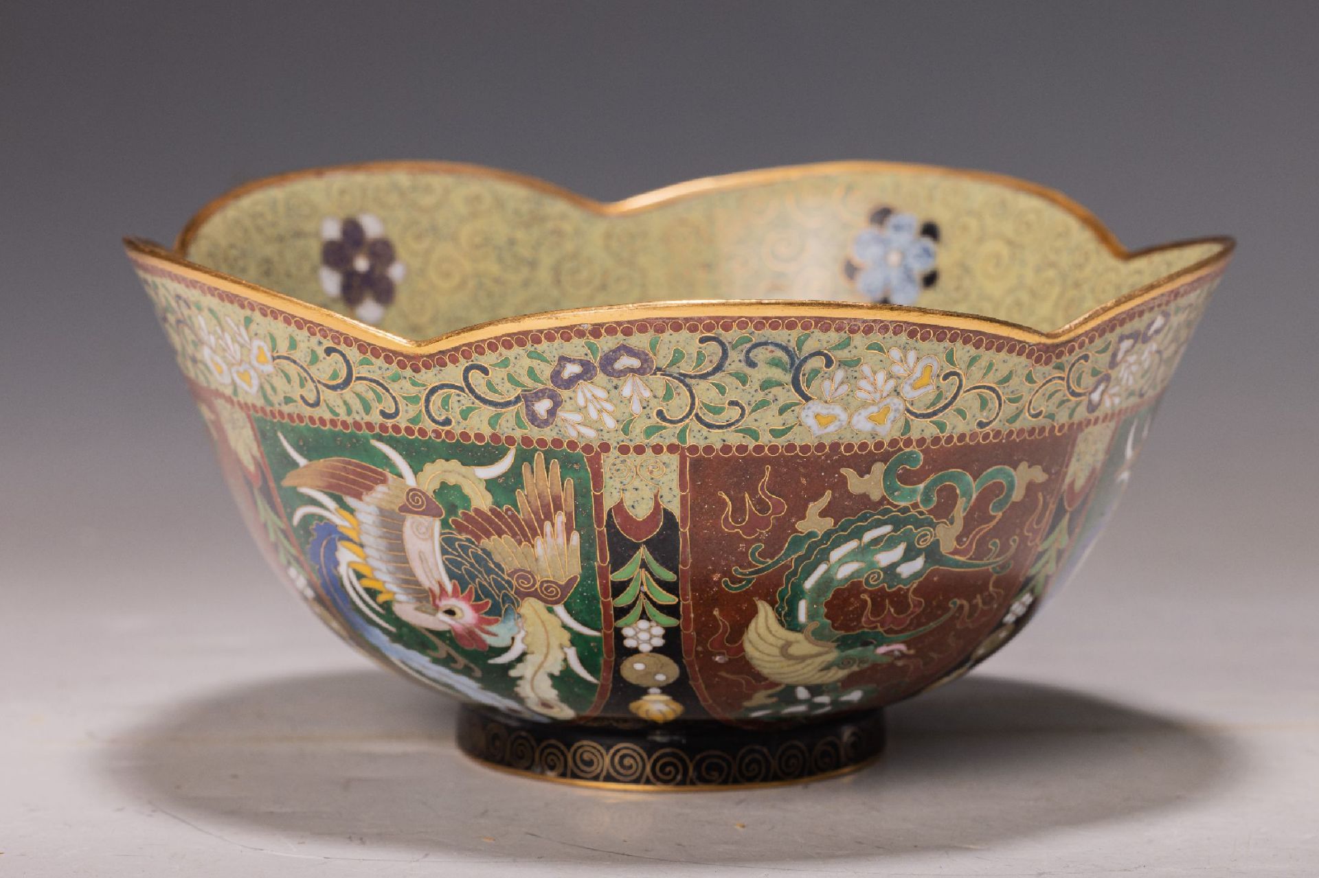 Cloisonné-Schale, Inaba Cloisonne Company, Japan, um 1890,