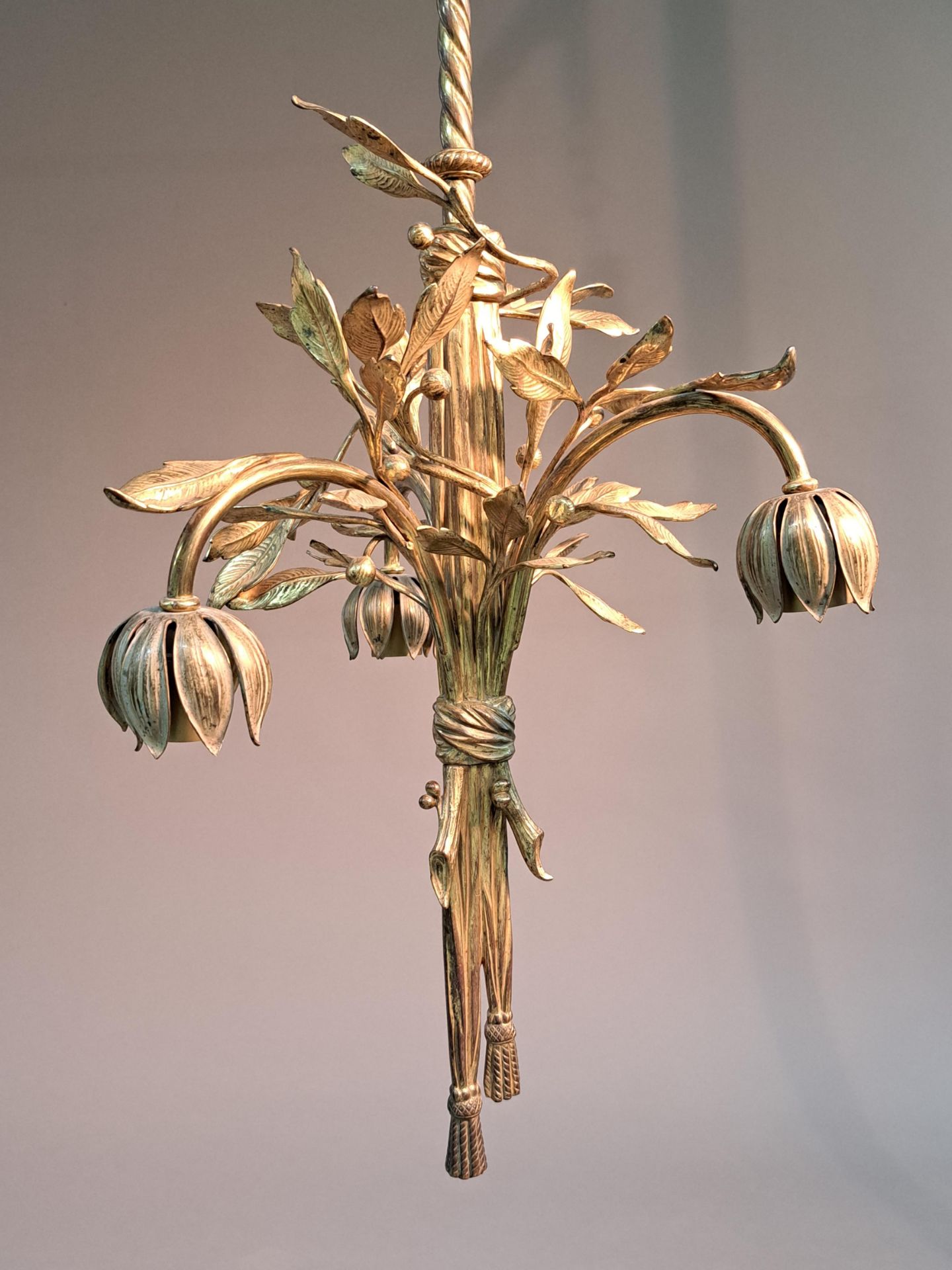 Mistel-Deckenlampe, frühes 20.Jh., Bronze, poliert, - Image 2 of 4