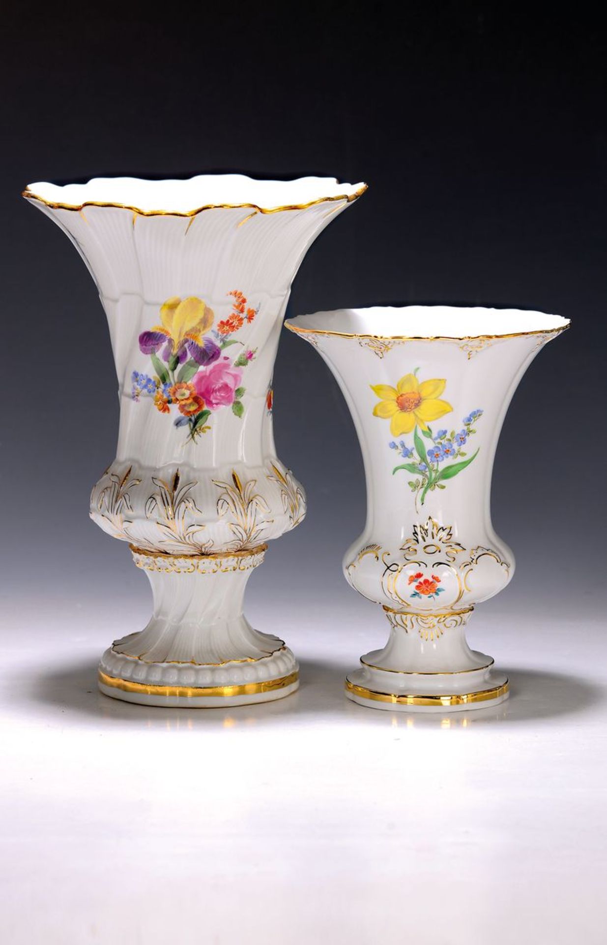 Zwei Vasen, Meissen, 1890 und 20. Jh.,  Blumenmalerei,
