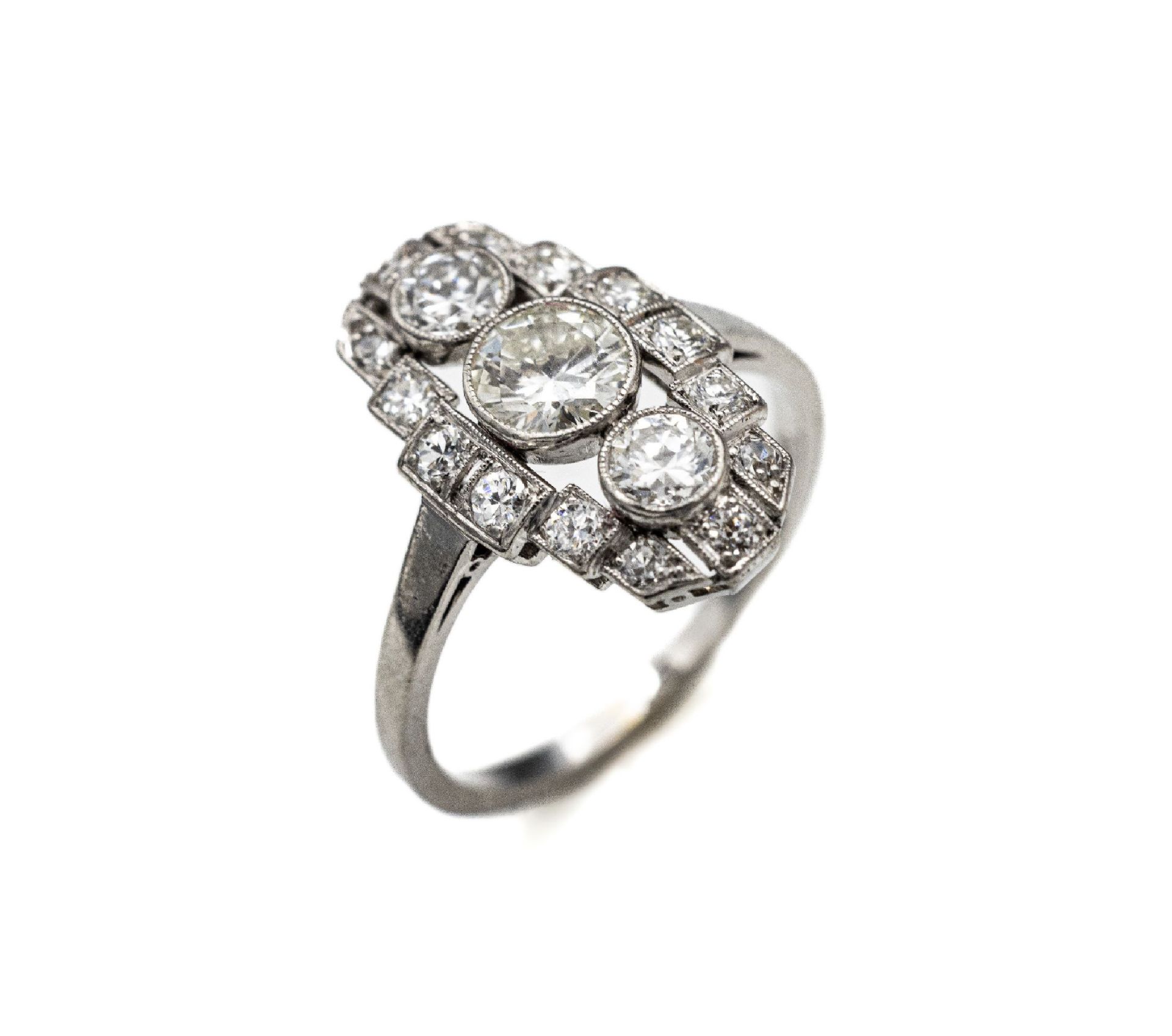 18 kt Gold Art-Deco Diamant-Ring,   1930er Jahre, WG