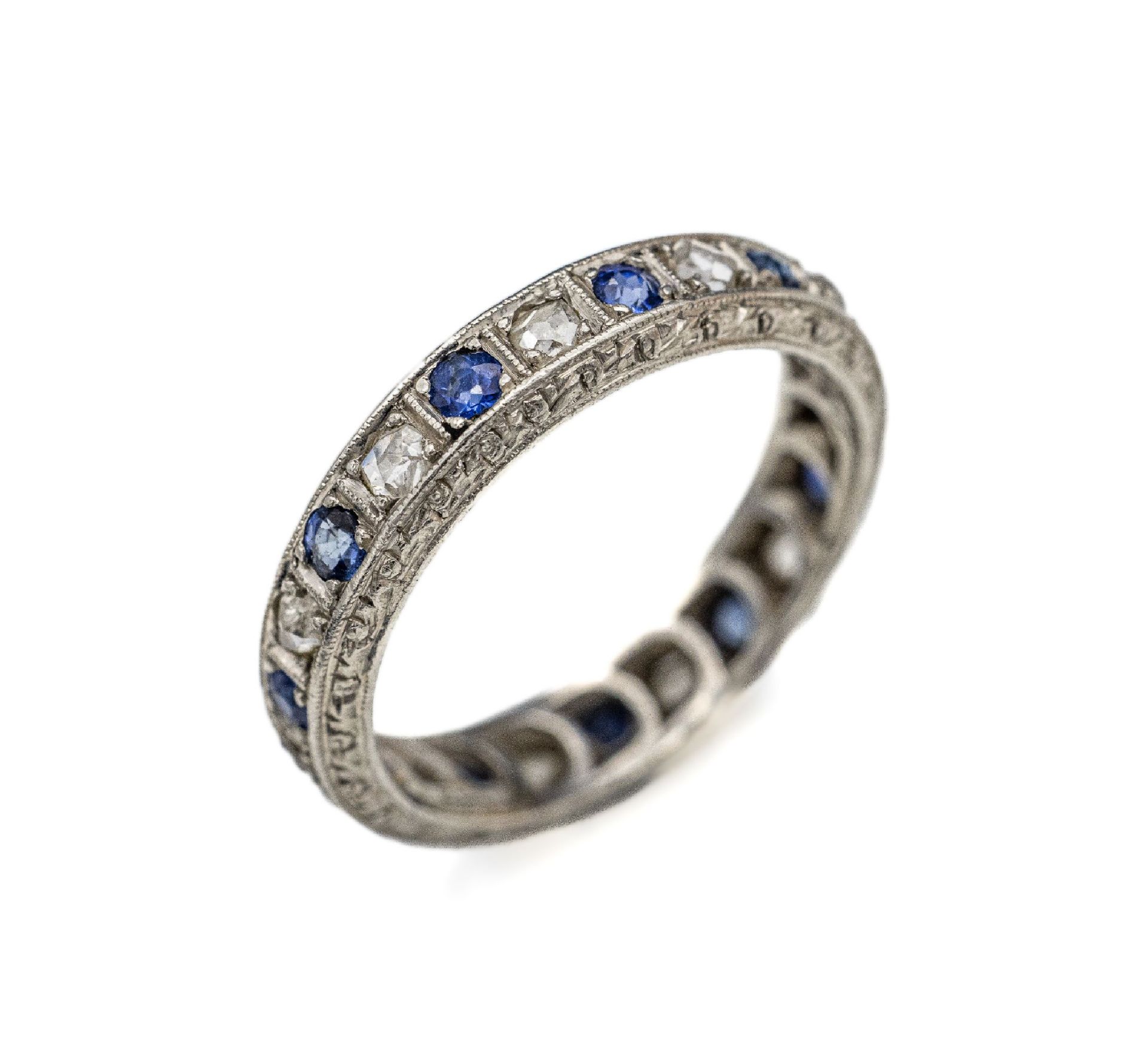 Platin Art-Deco Saphir-Diamant-Ring, um 1920/22,   besetzt