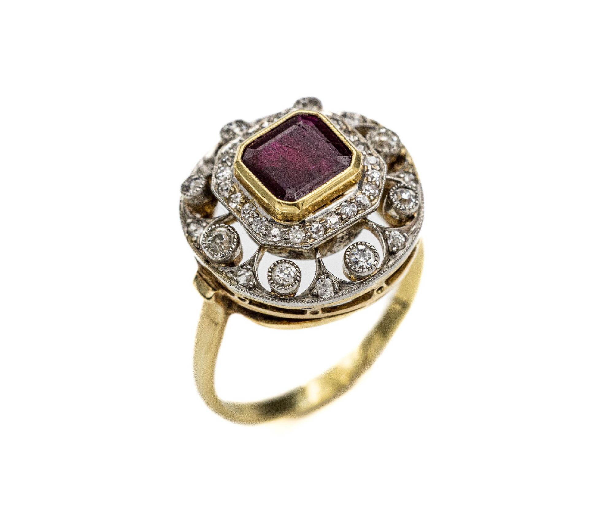 14 kt Gold/Platin Rubin-Diamant-Ring, um 1900,  GG 585/000