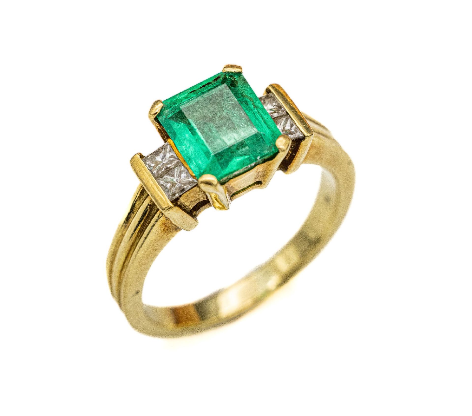 18 kt Gold Diamant-Smaragd-Ring,   GG 750/000, mittig